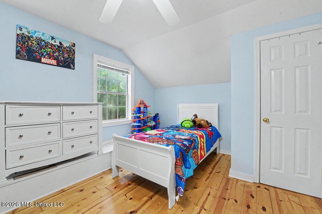 20901 Busby Road Property Photo 25