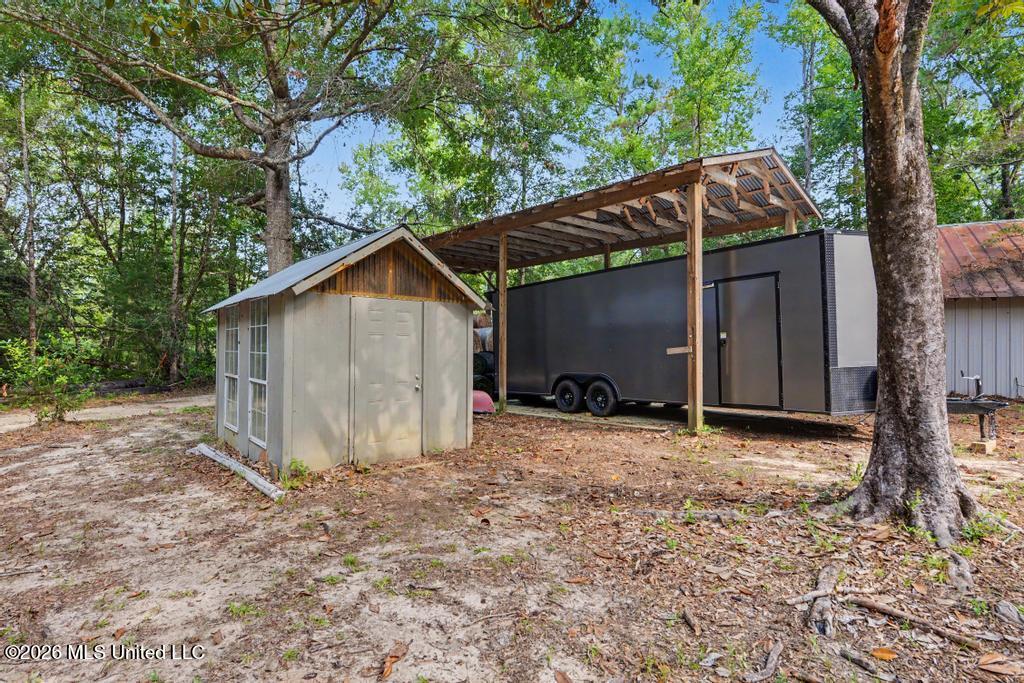 20901 Busby Road Property Photo 31