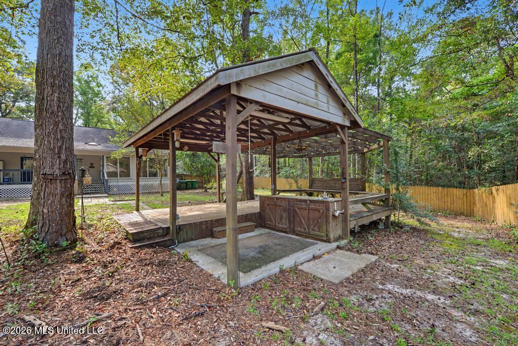 20901 Busby Road Property Photo 32