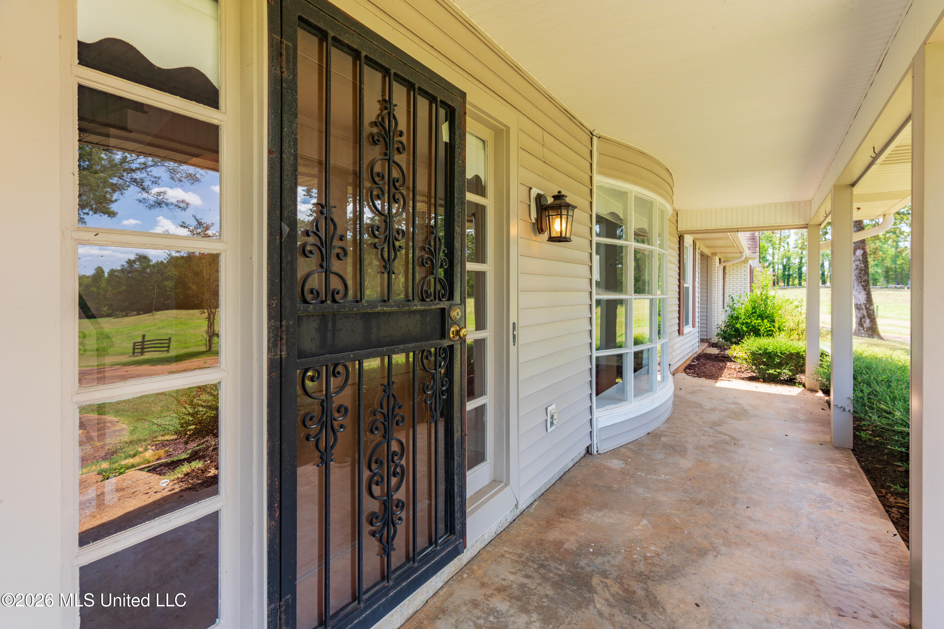 12850 Midway Road Property Photo 12