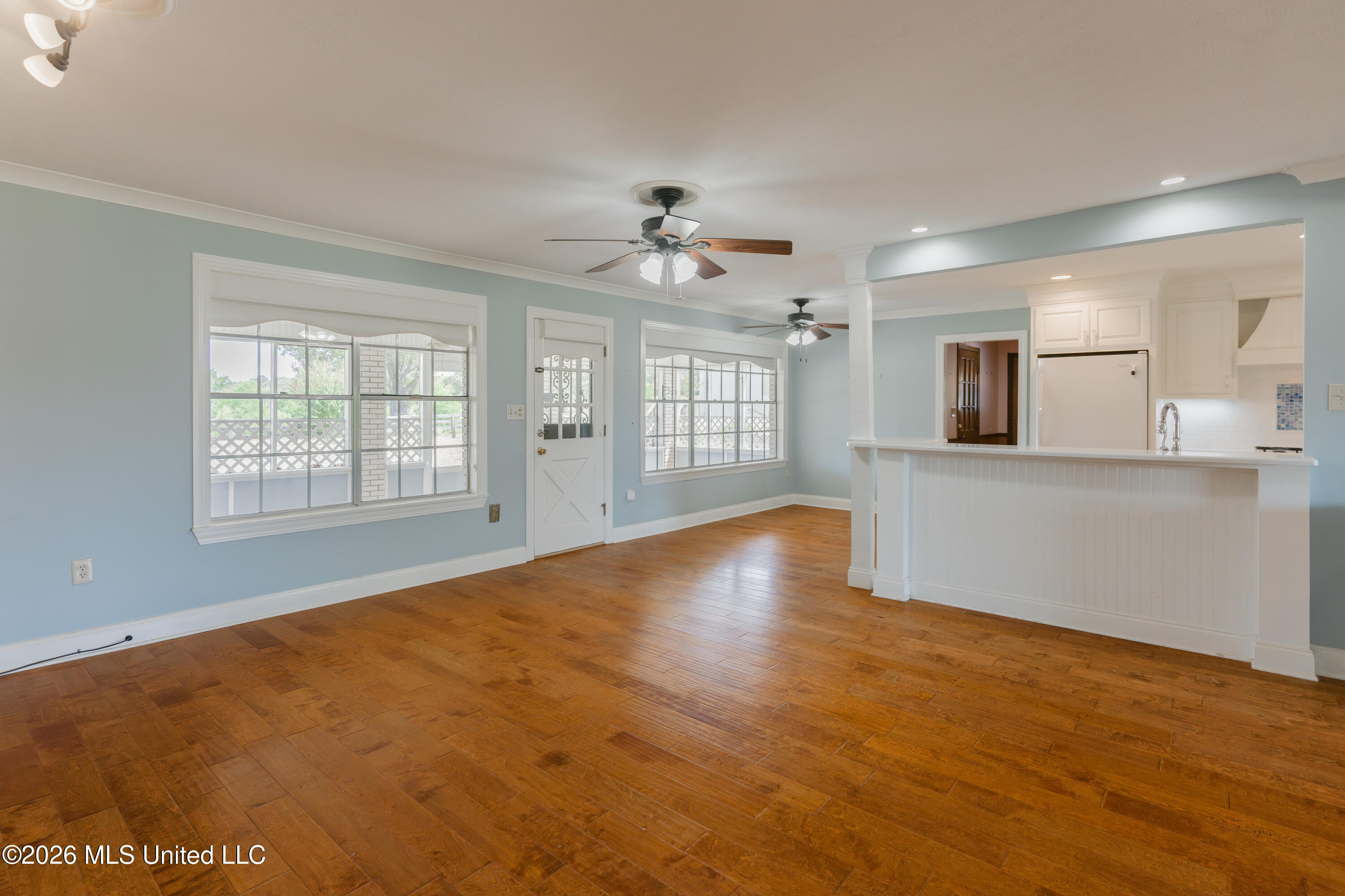 12850 Midway Road Property Photo 28