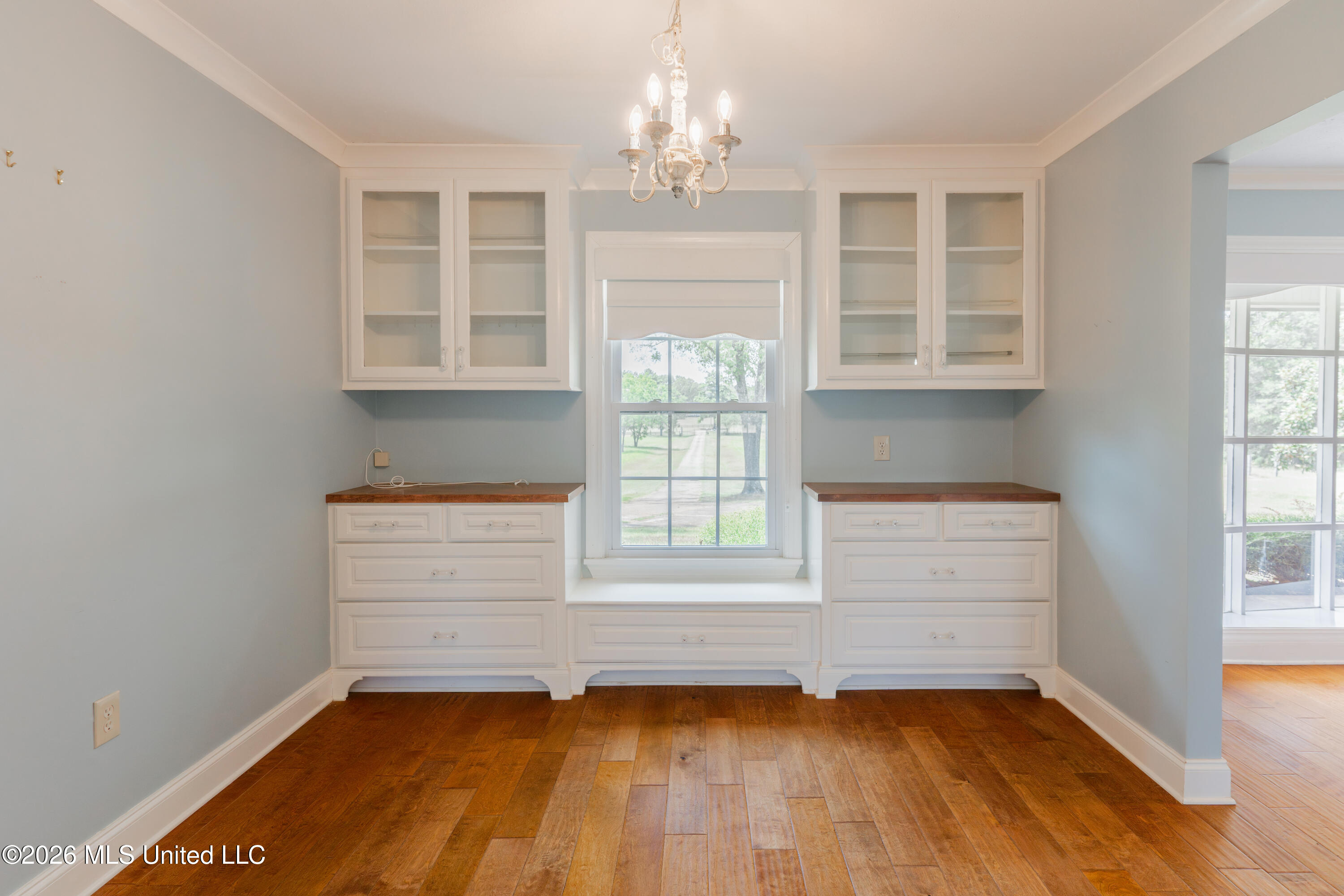 12850 Midway Road Property Photo 38