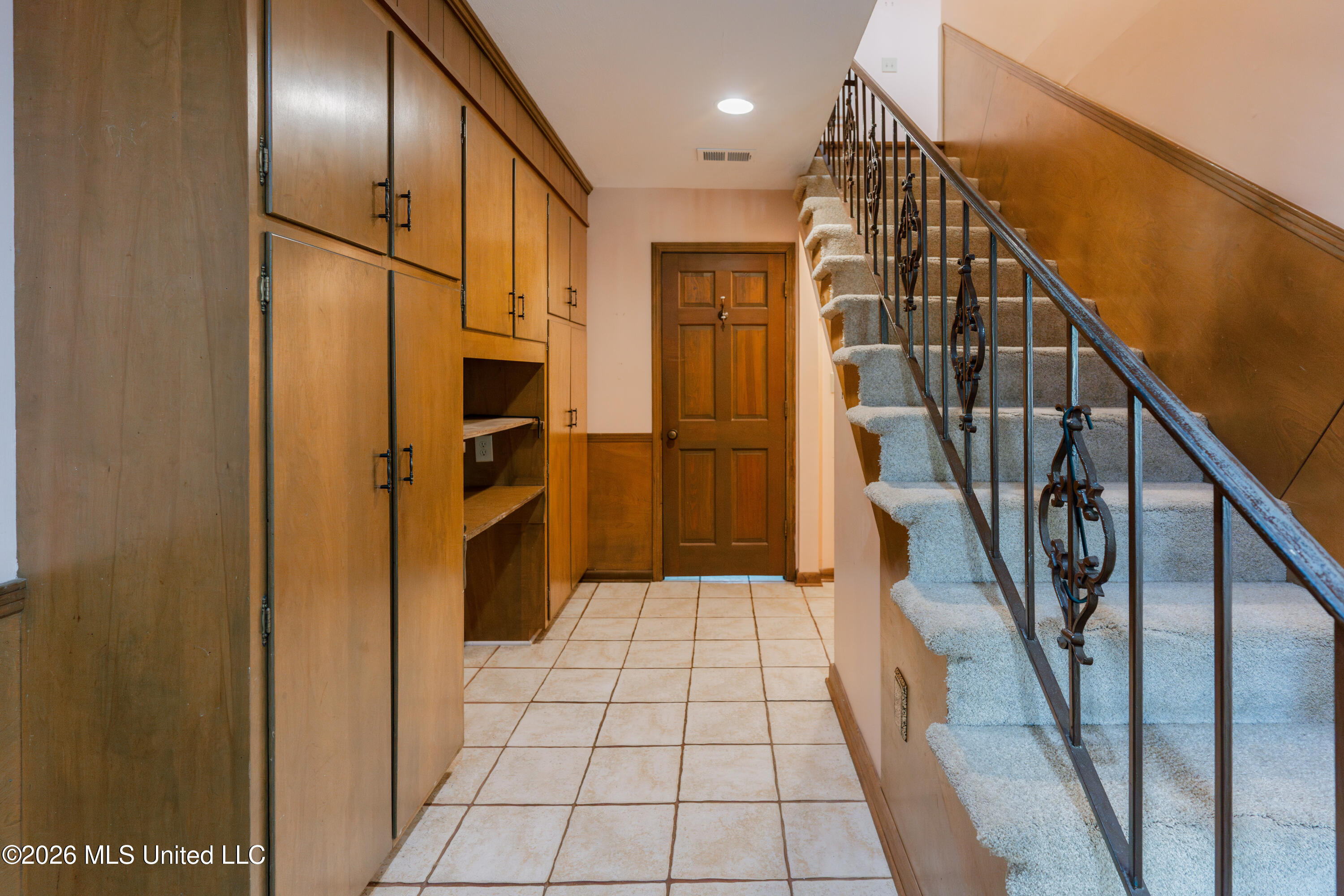12850 Midway Road Property Photo 45