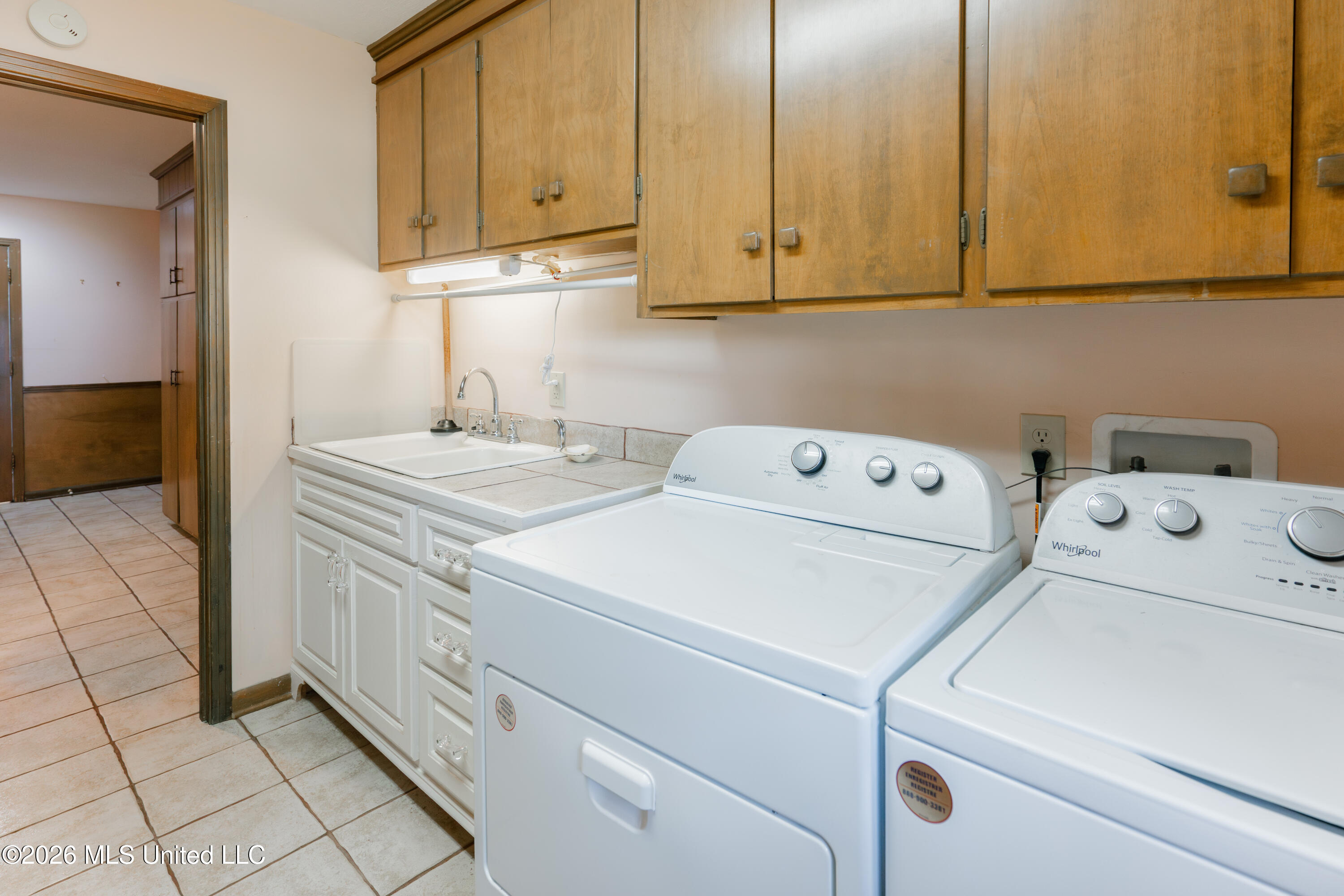 12850 Midway Road Property Photo 49