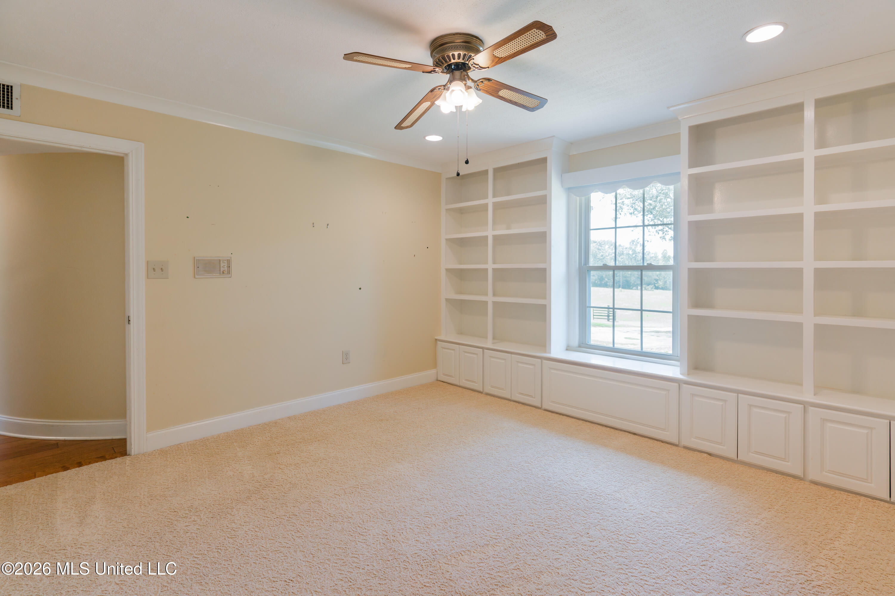 12850 Midway Road Property Photo 65