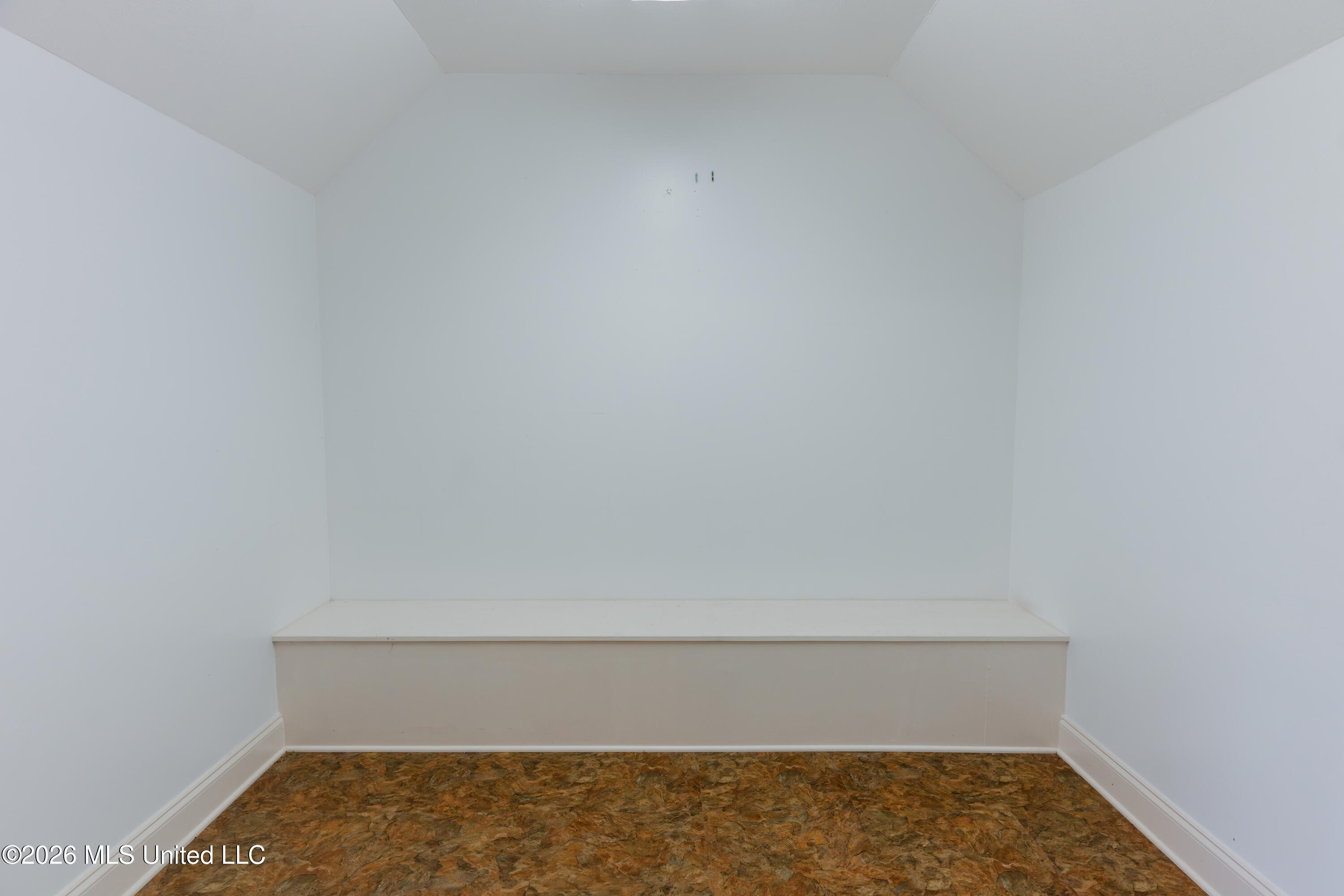 12850 Midway Road Property Photo 89