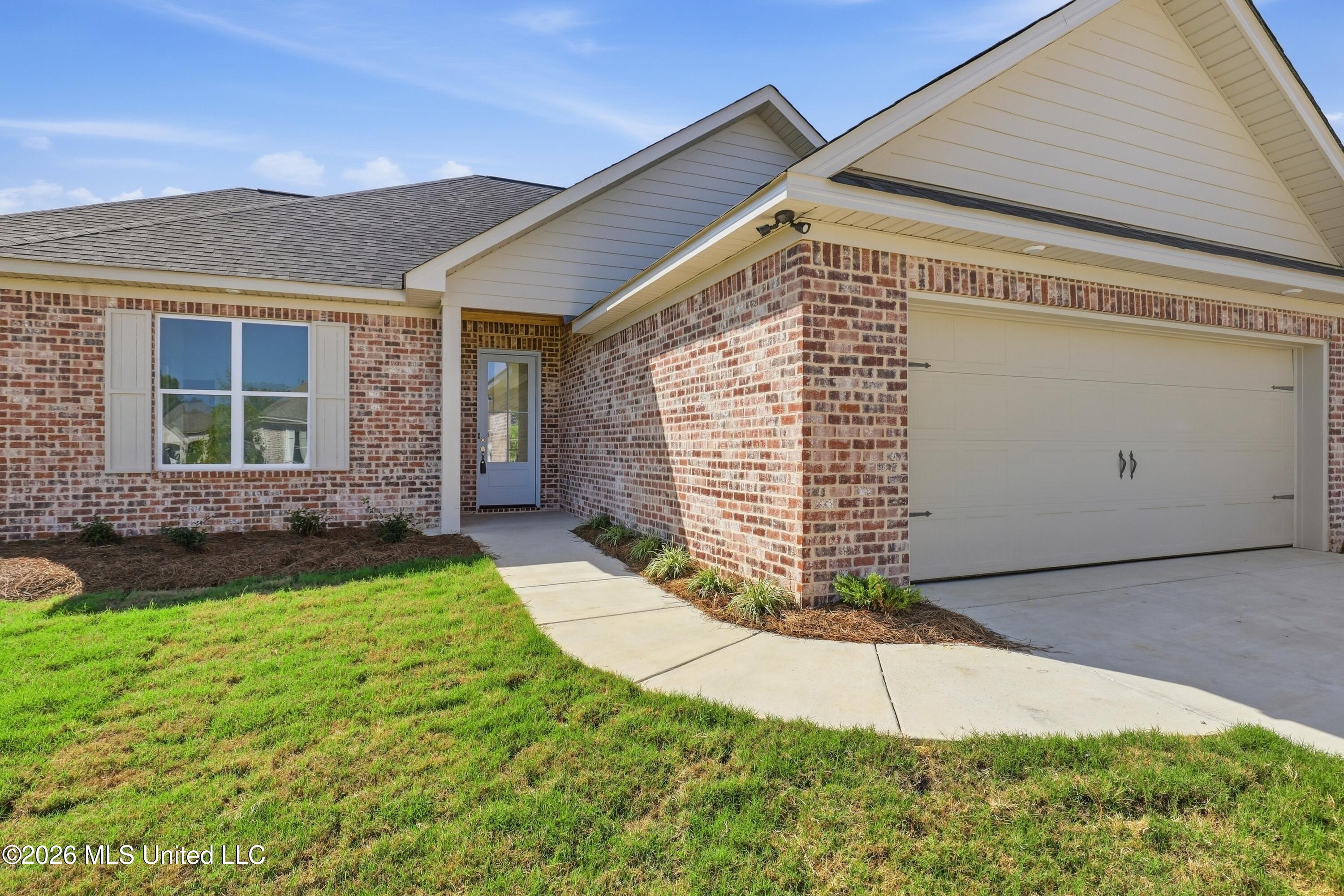 342 Brookfield Circle Property Photo 4