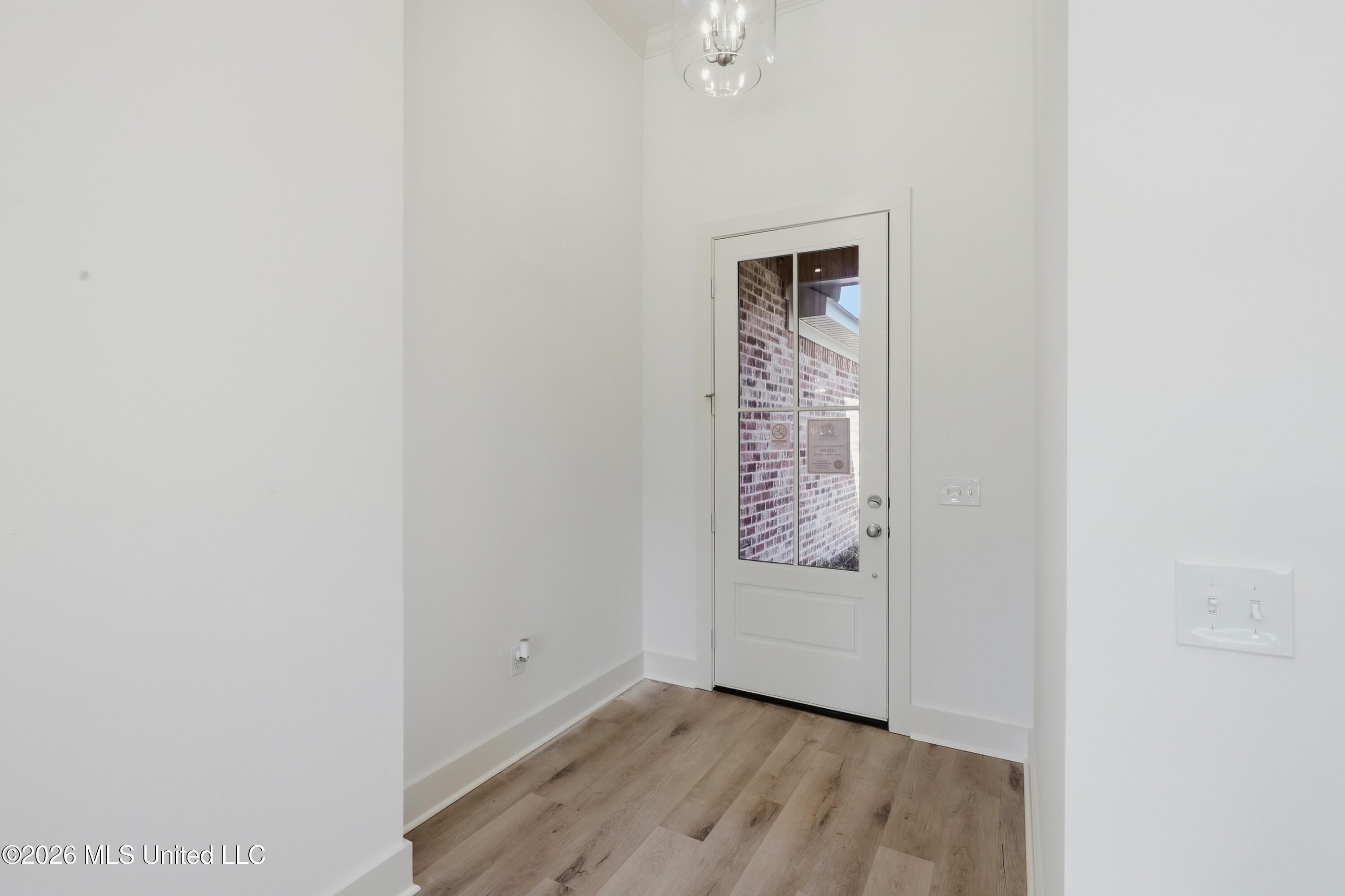 342 Brookfield Circle Property Photo 6