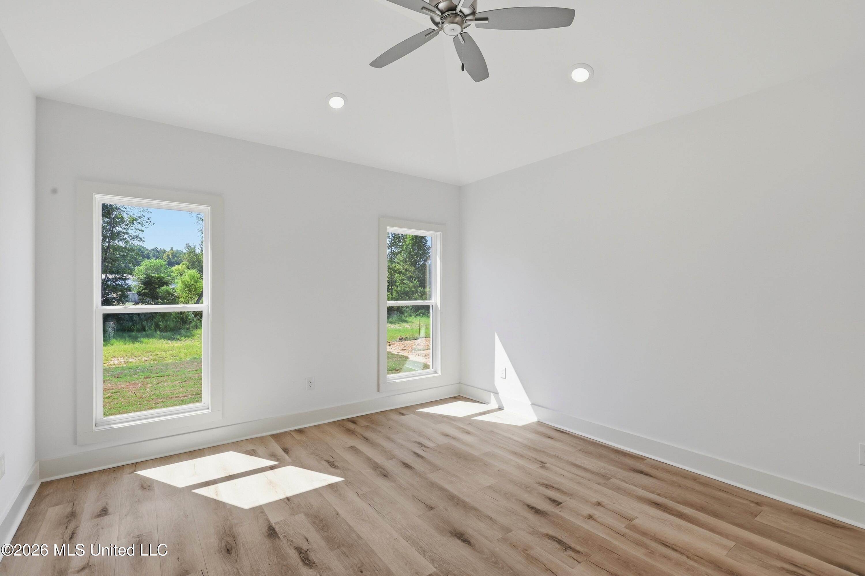 342 Brookfield Circle Property Photo 19