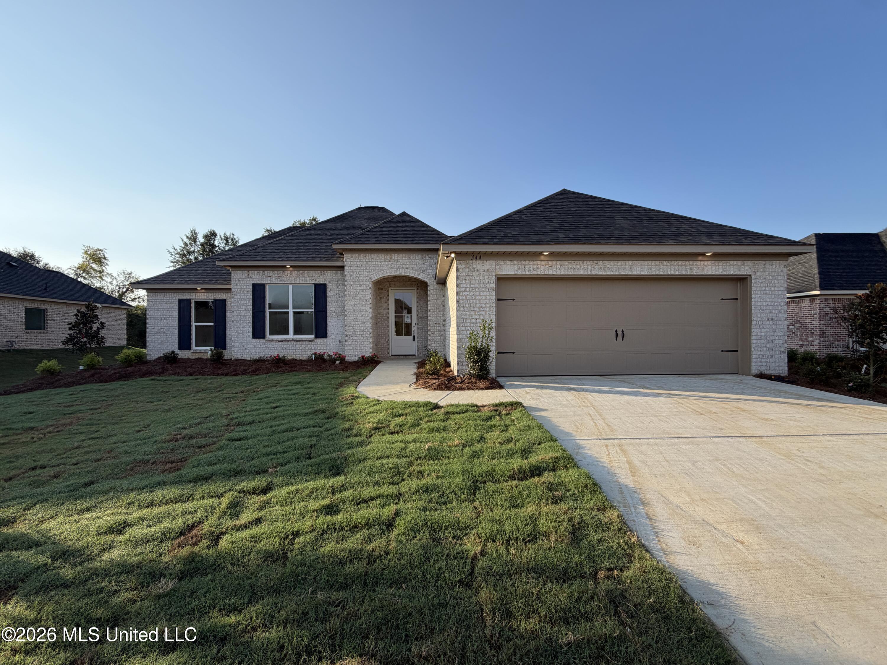 344 Brookfield Circle Property Photo 1