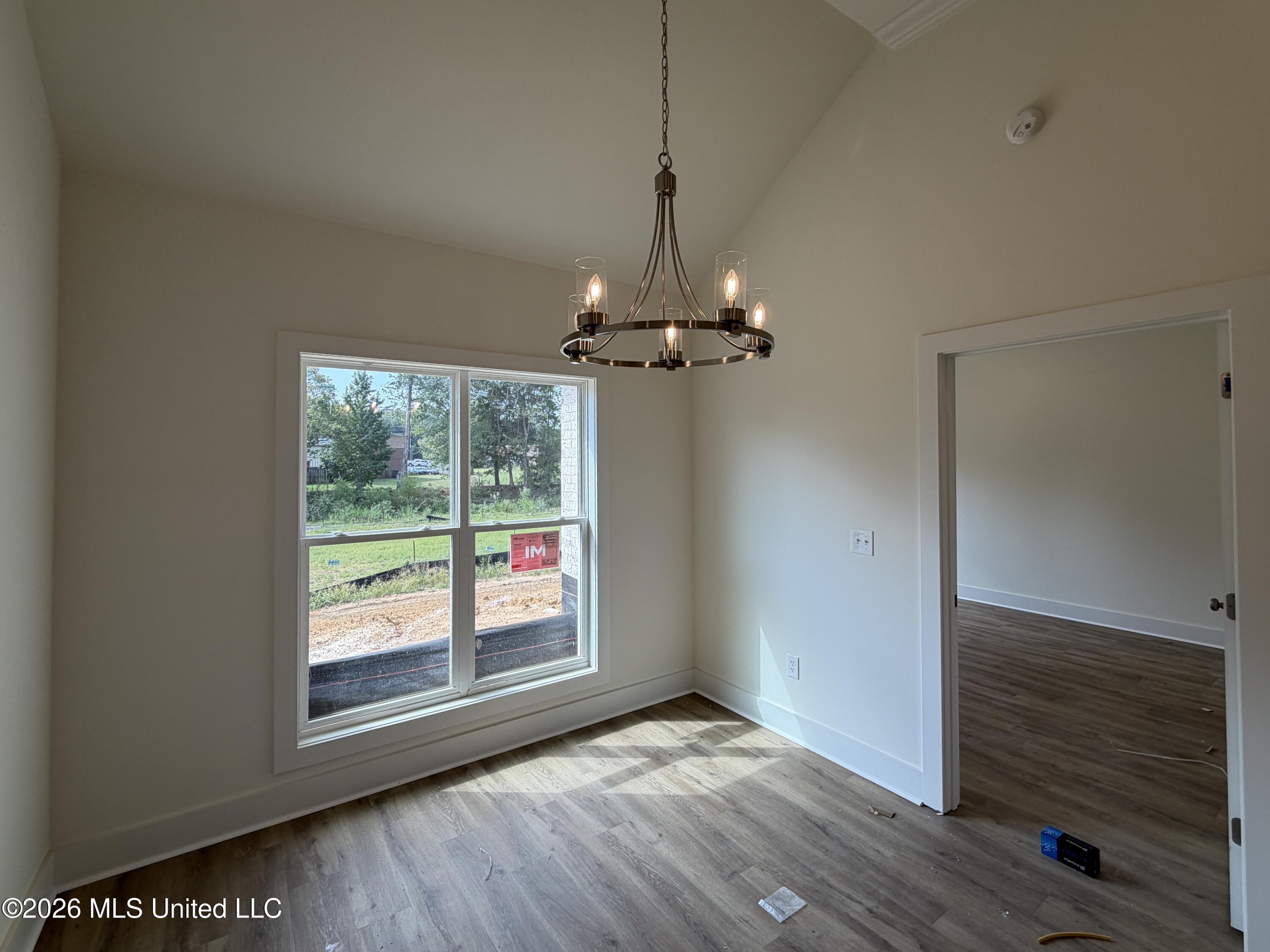 344 Brookfield Circle Property Photo 6