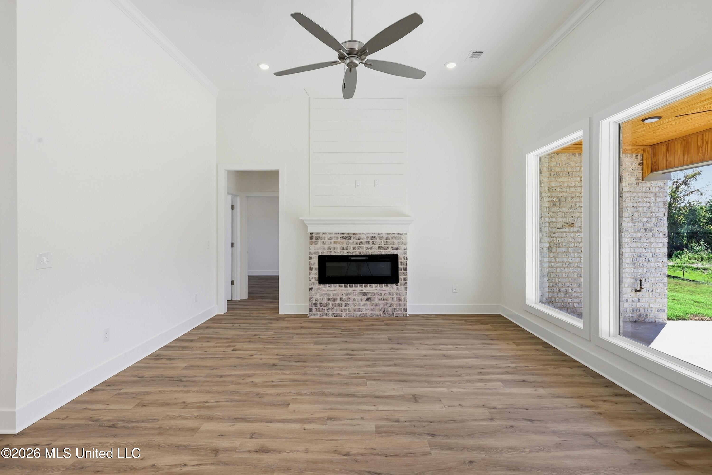 344 Brookfield Circle Property Photo 8
