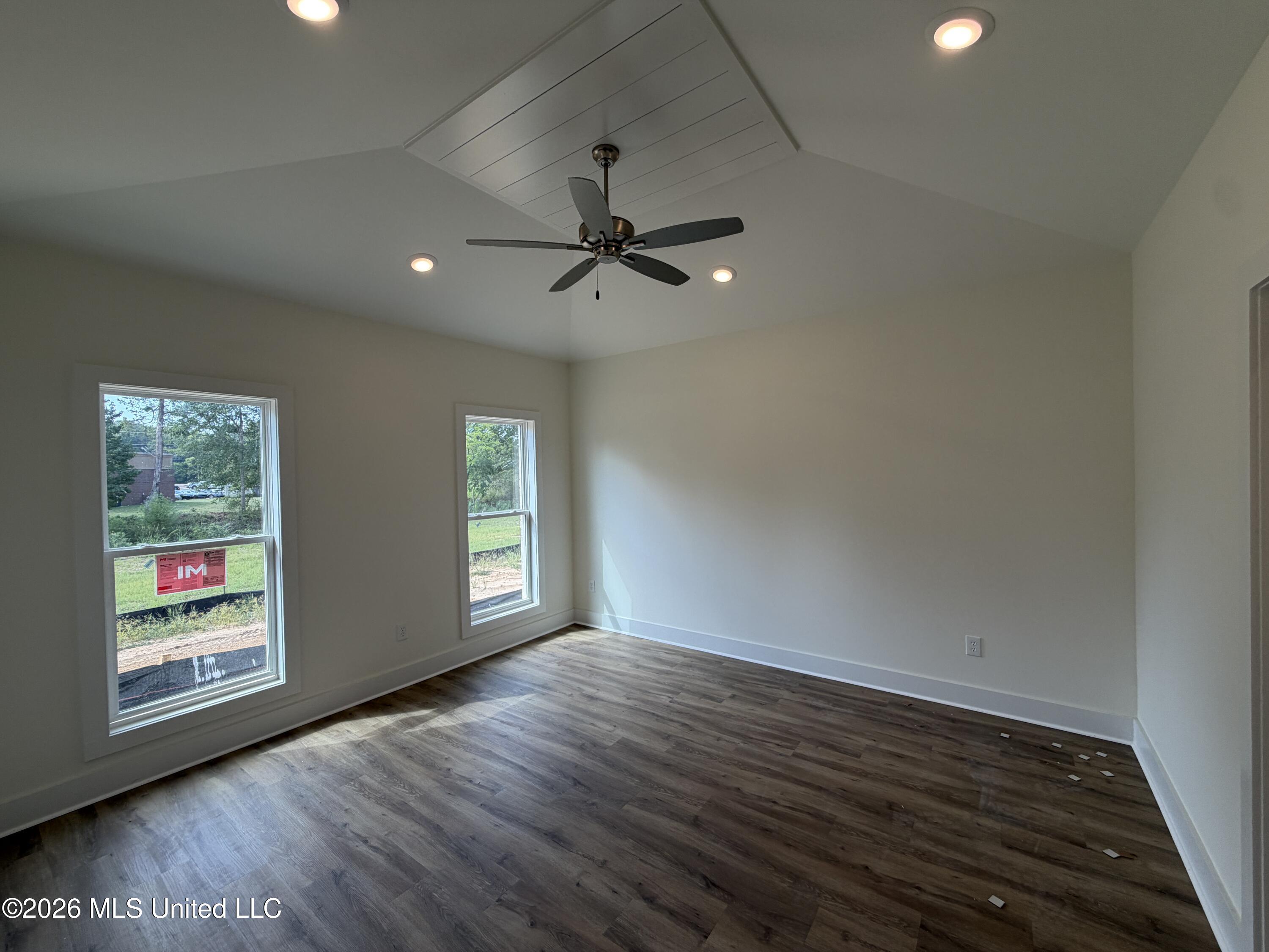 344 Brookfield Circle Property Photo 11