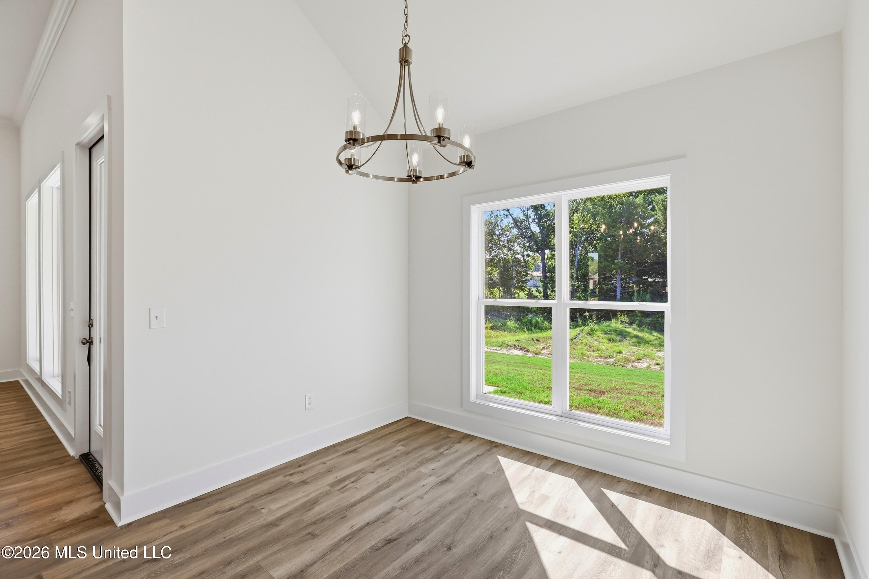 344 Brookfield Circle Property Photo 17