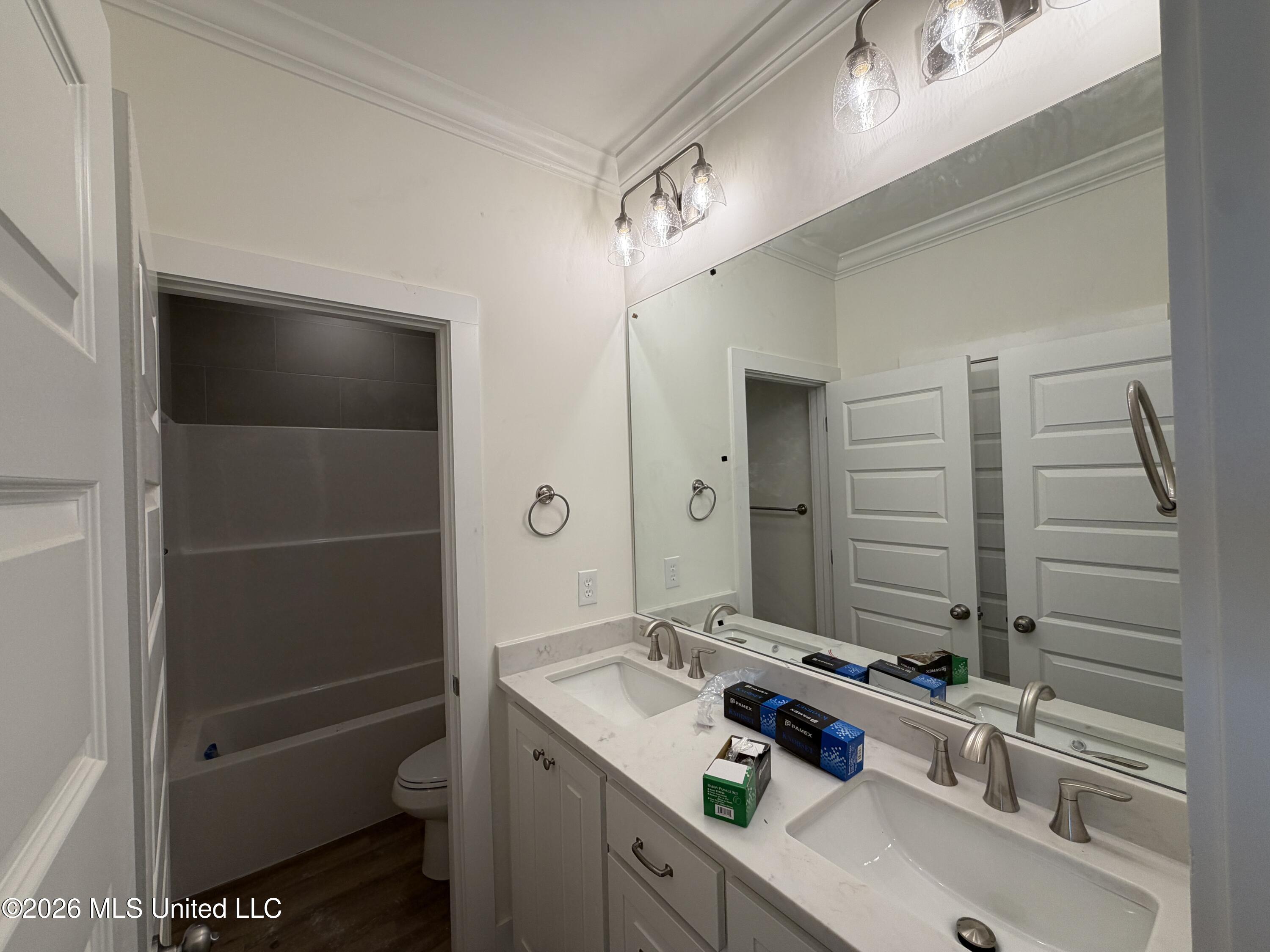 344 Brookfield Circle Property Photo 18