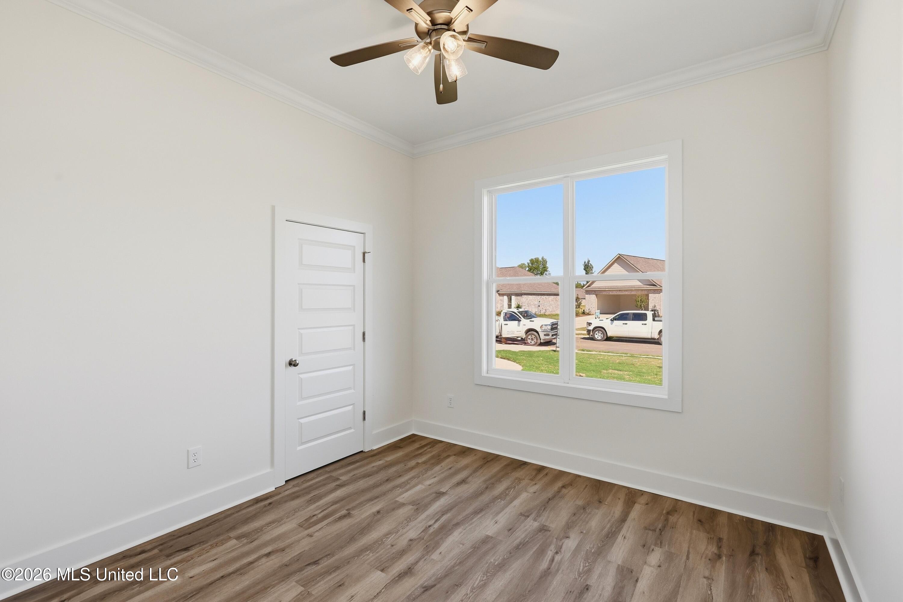 344 Brookfield Circle Property Photo 28