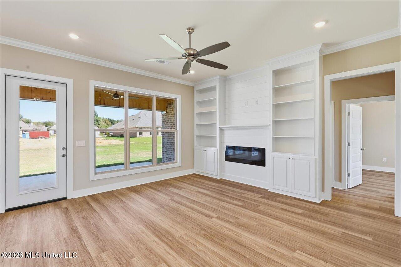 341 Brookfield Circle Property Photo 6