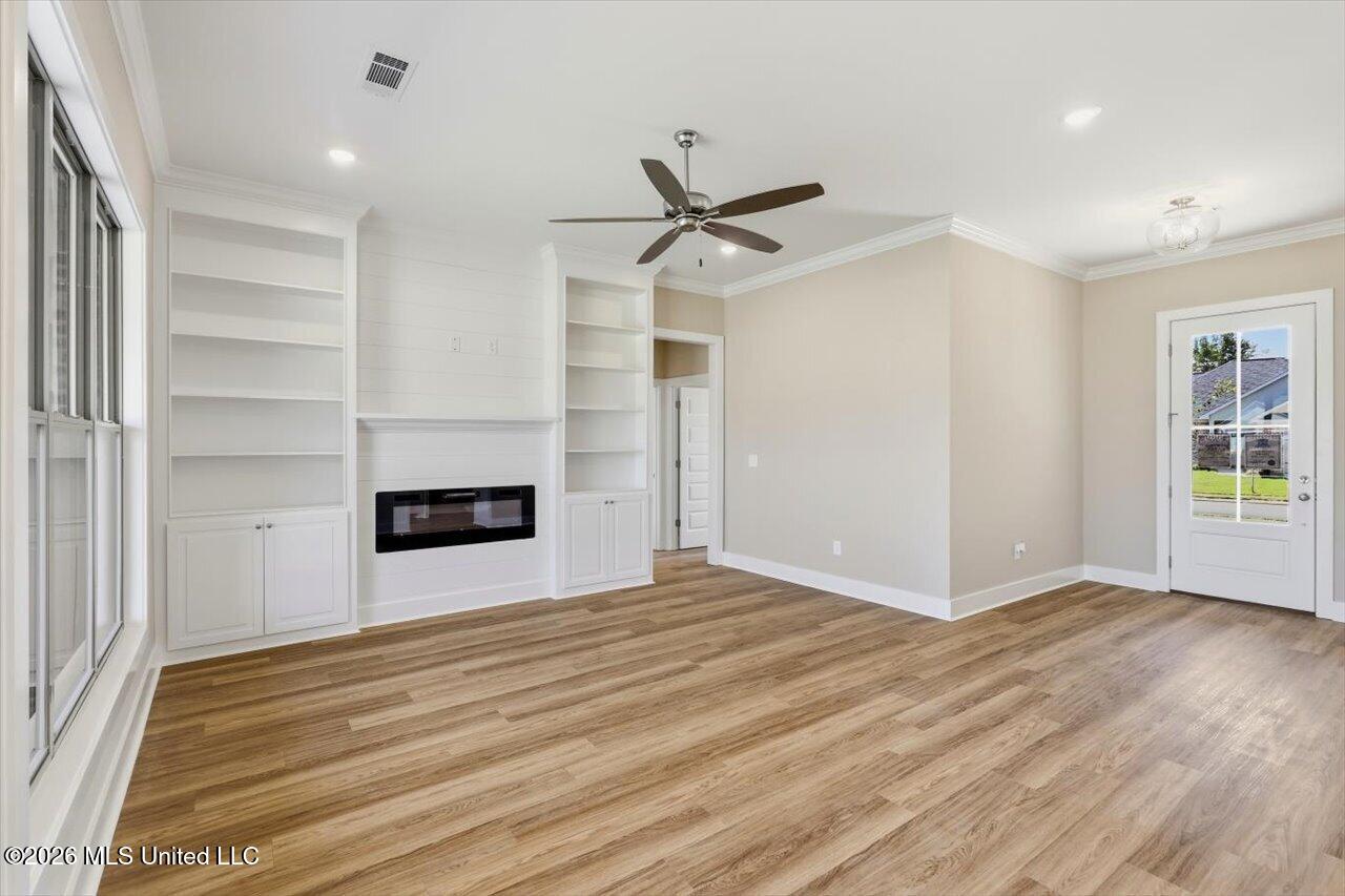 341 Brookfield Circle Property Photo 7