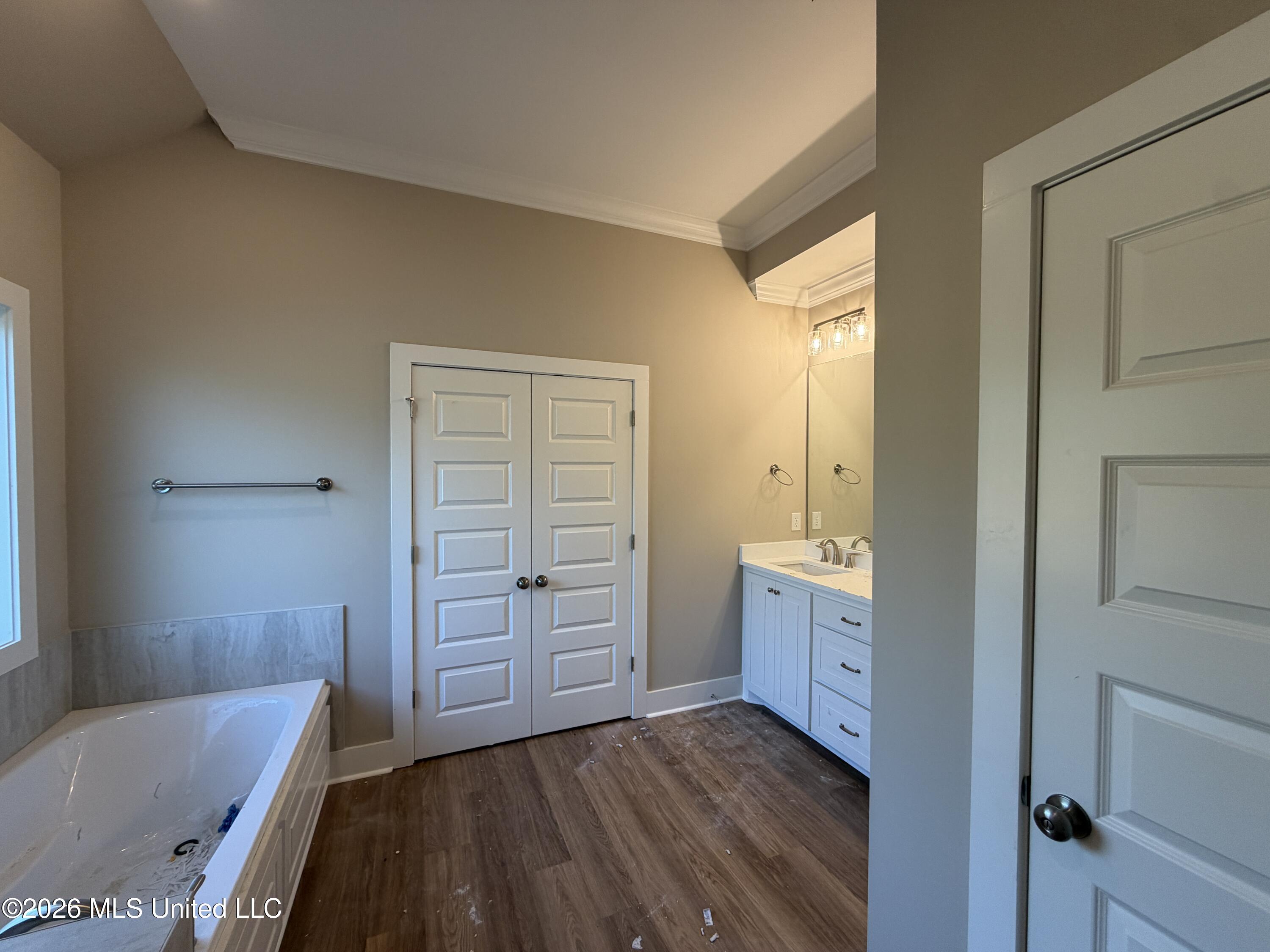 341 Brookfield Circle Property Photo 14