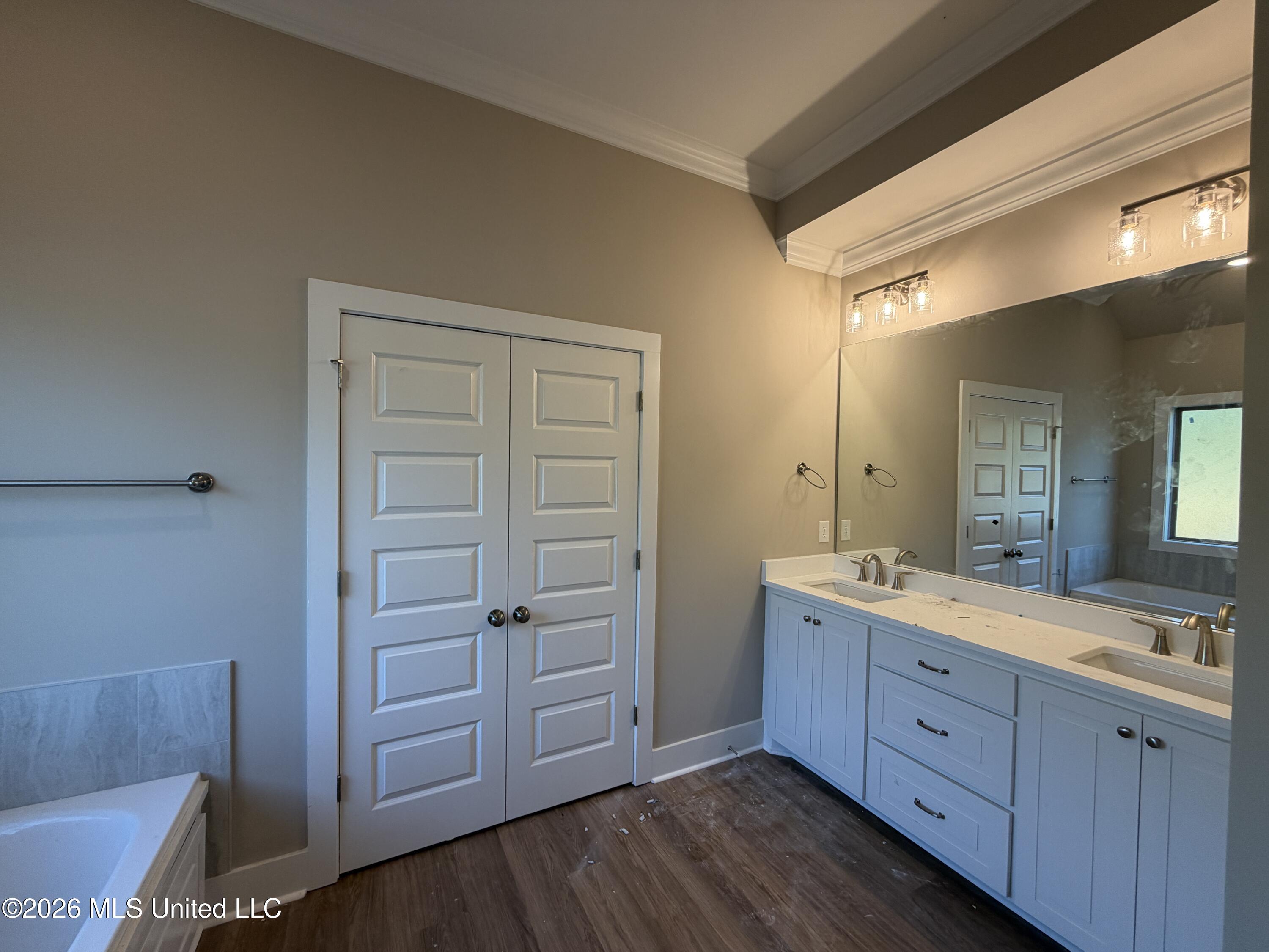 341 Brookfield Circle Property Photo 15