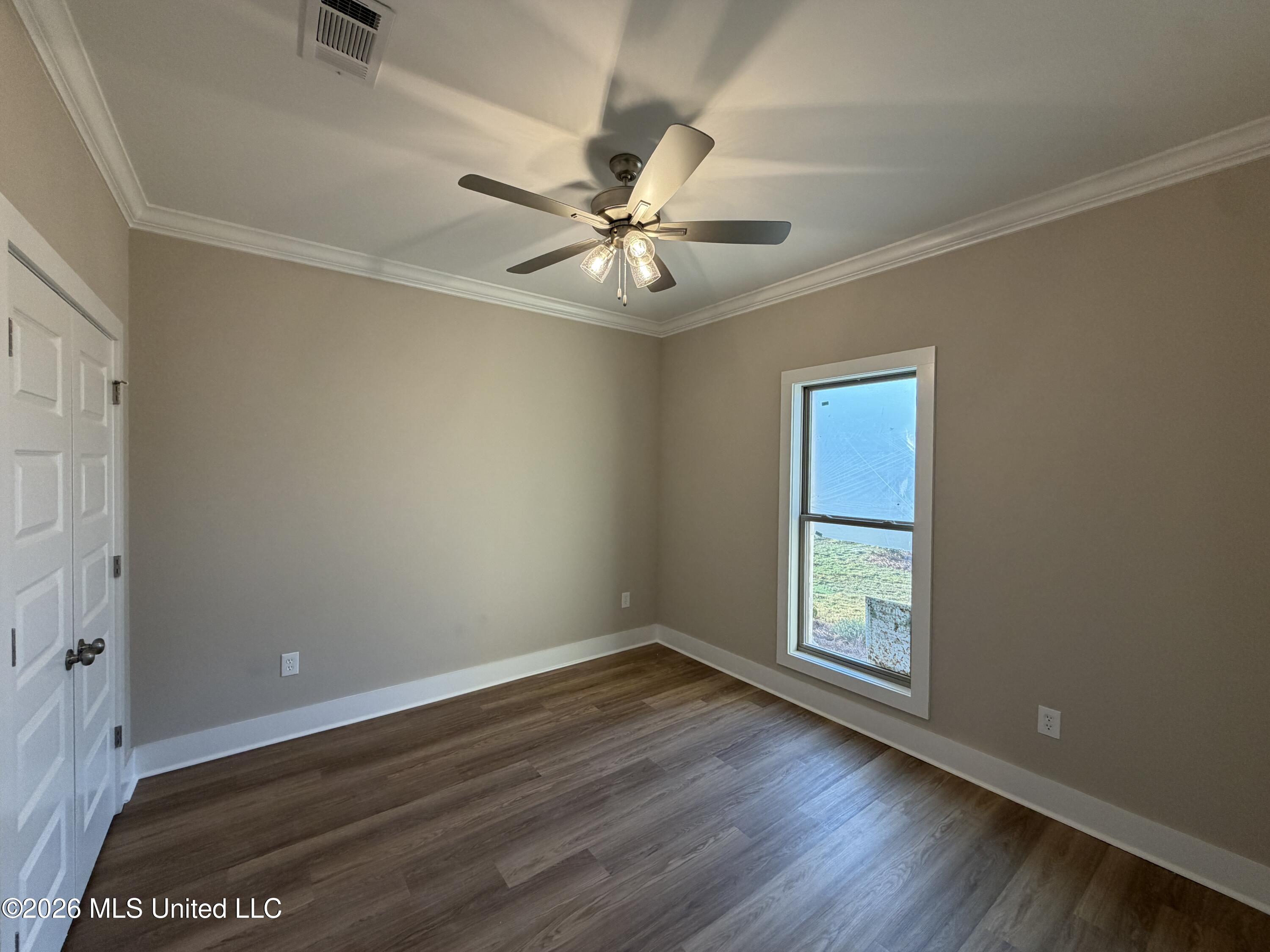 341 Brookfield Circle Property Photo 22