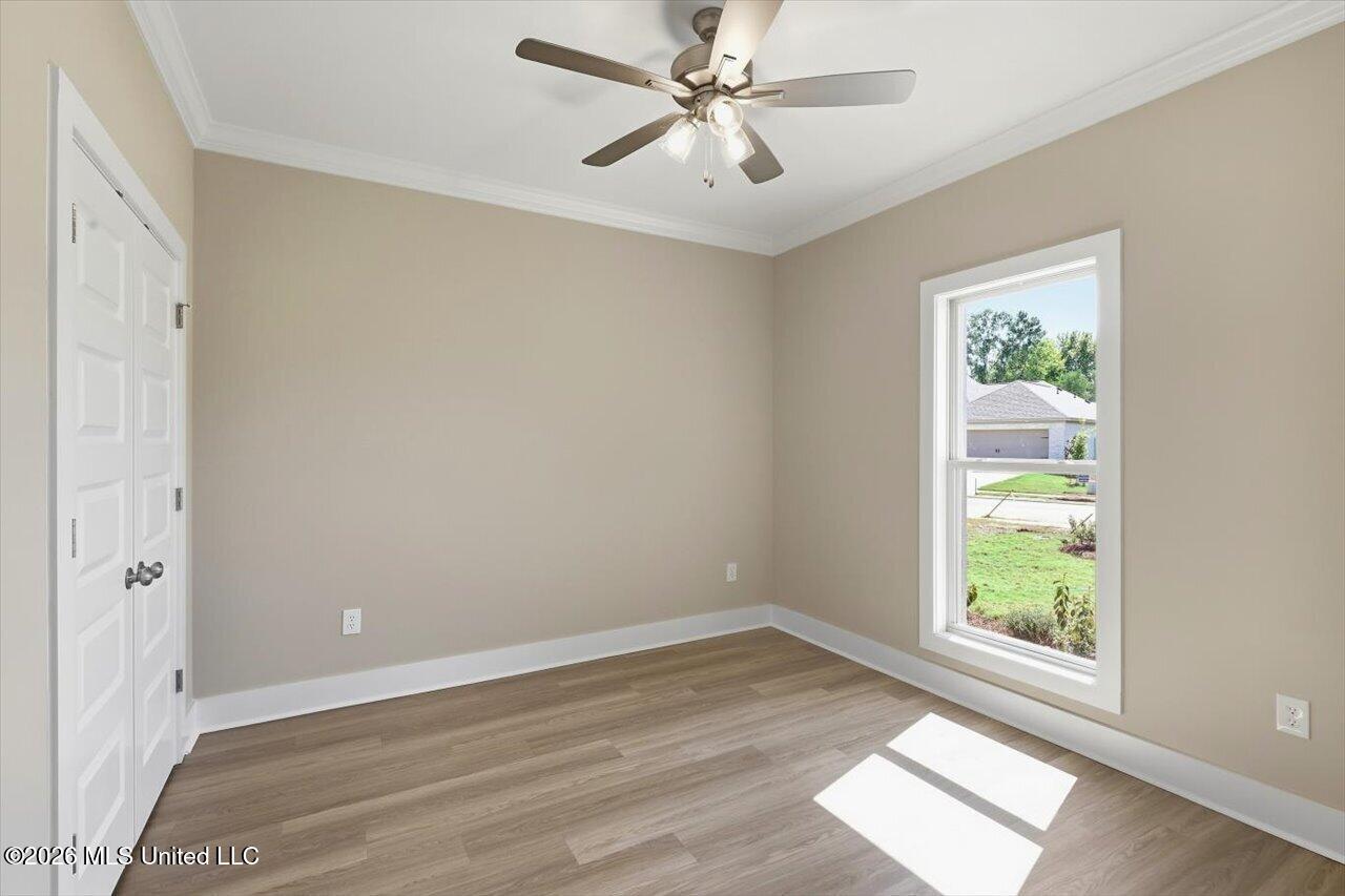 341 Brookfield Circle Property Photo 29