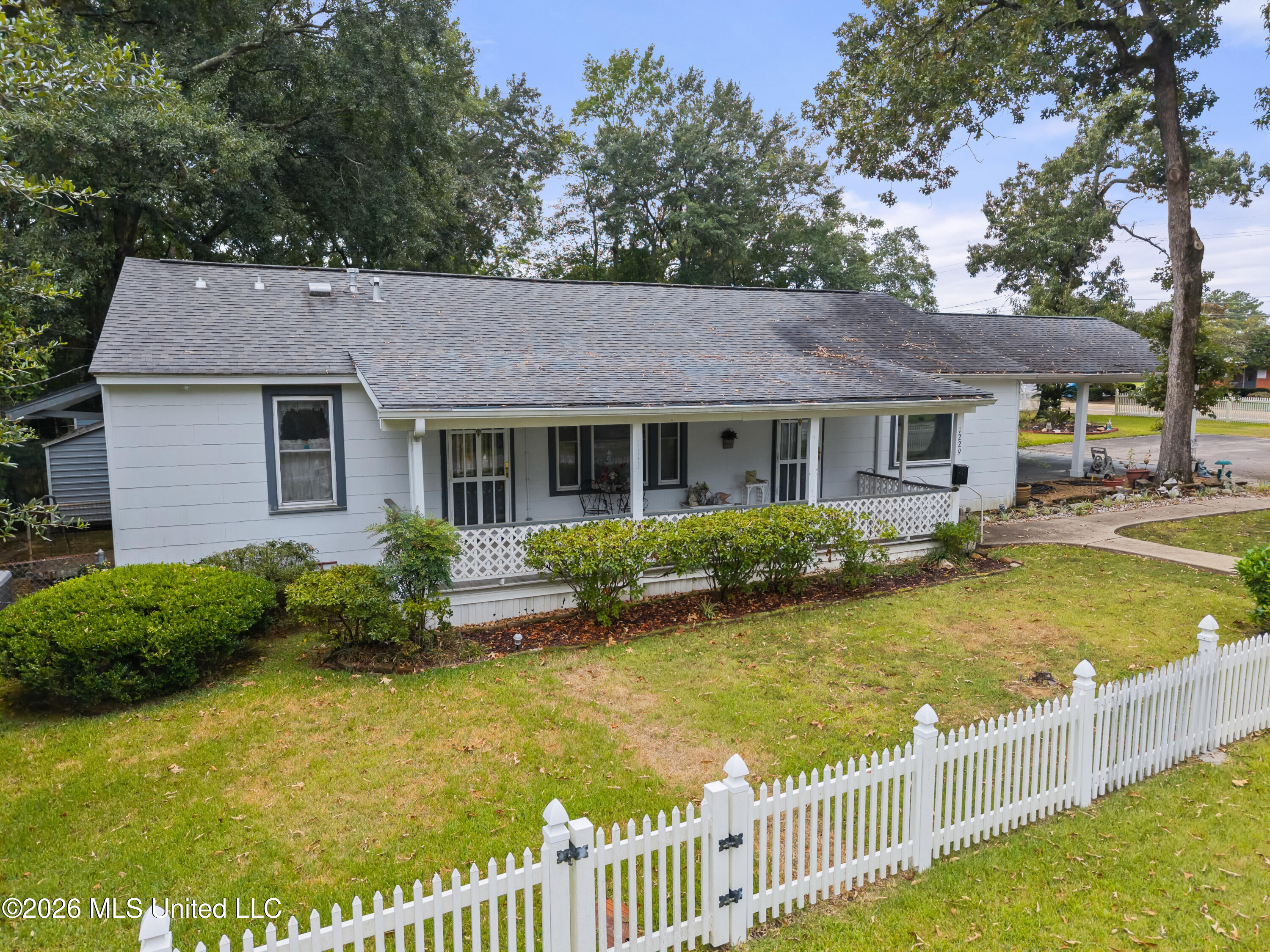 1229 Wheelock Street Property Photo 33