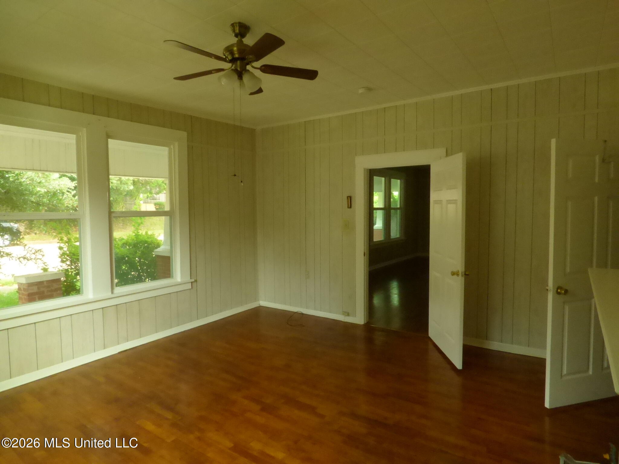 321 Minnesota Avenue Property Photo 4
