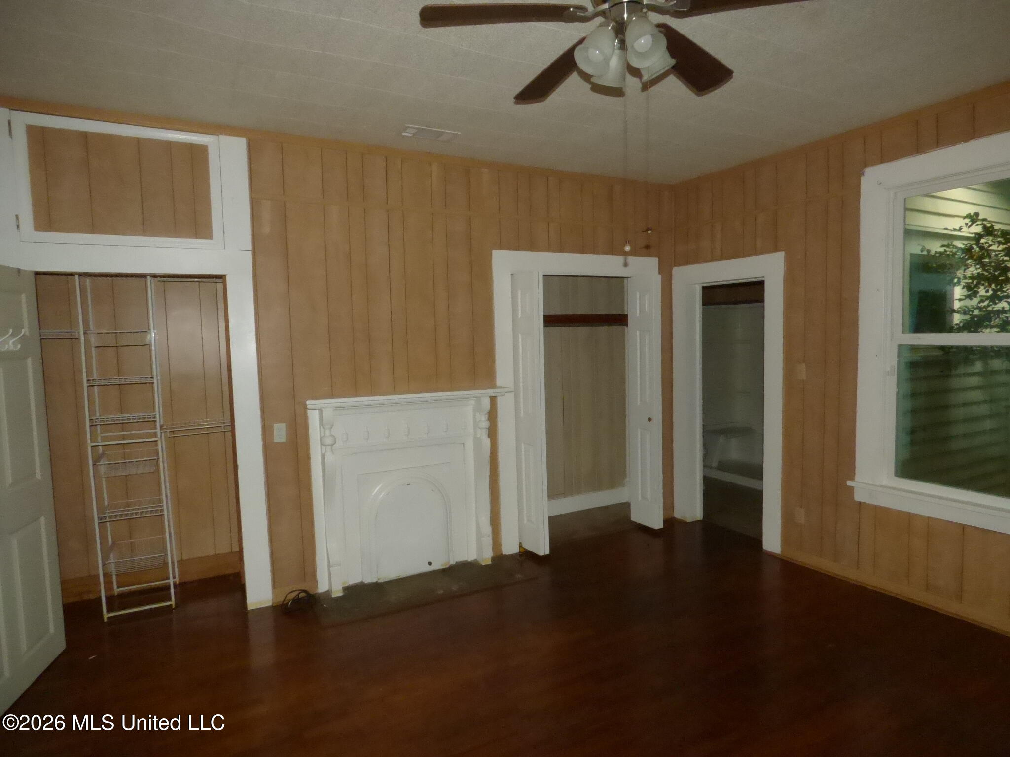 321 Minnesota Avenue Property Photo 8