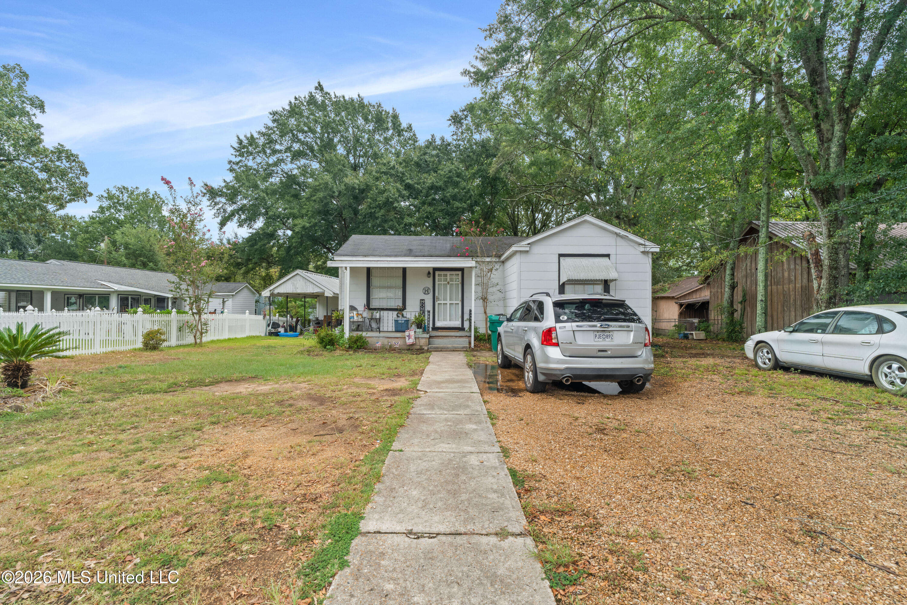 316 W Avenue Property Photo 1