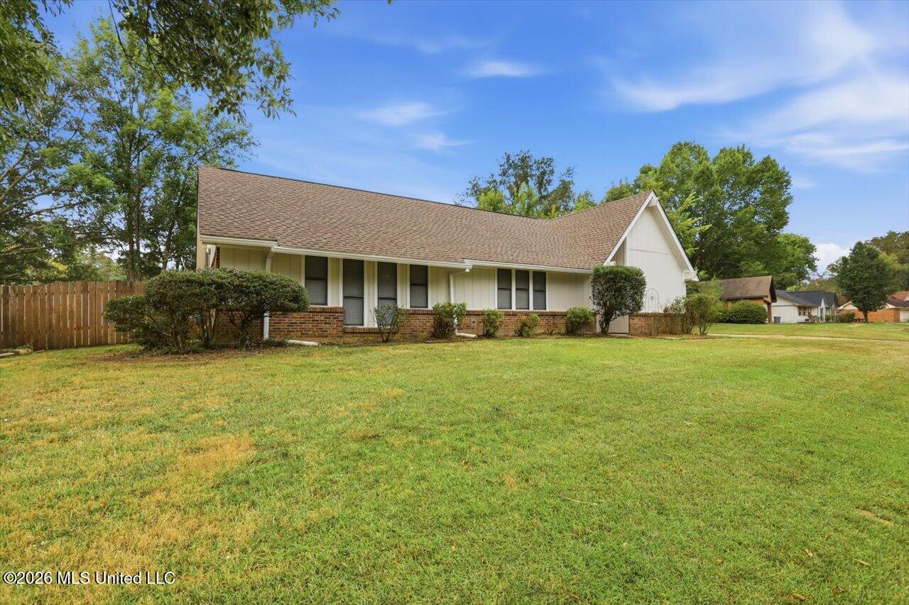103 Plum Tree Road Property Photo 2