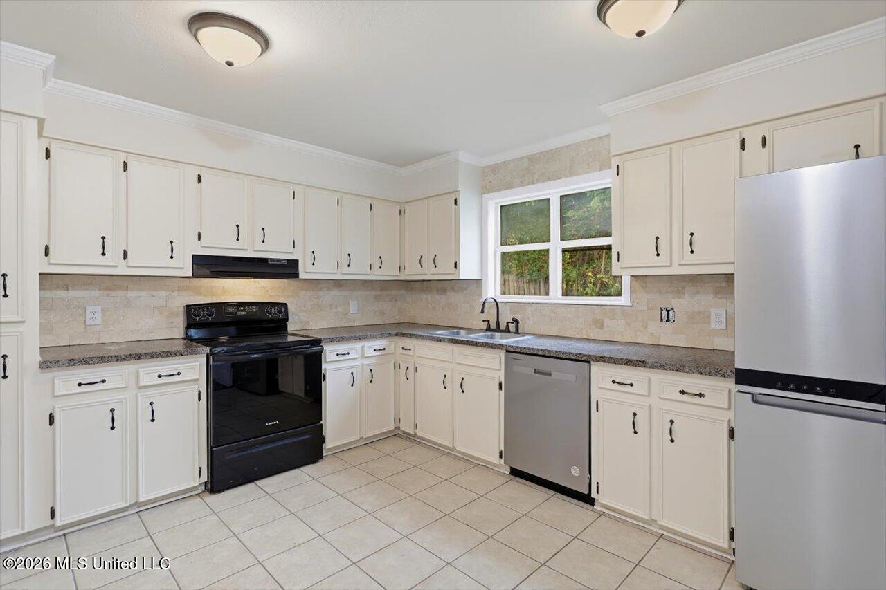 103 Plum Tree Road Property Photo 14