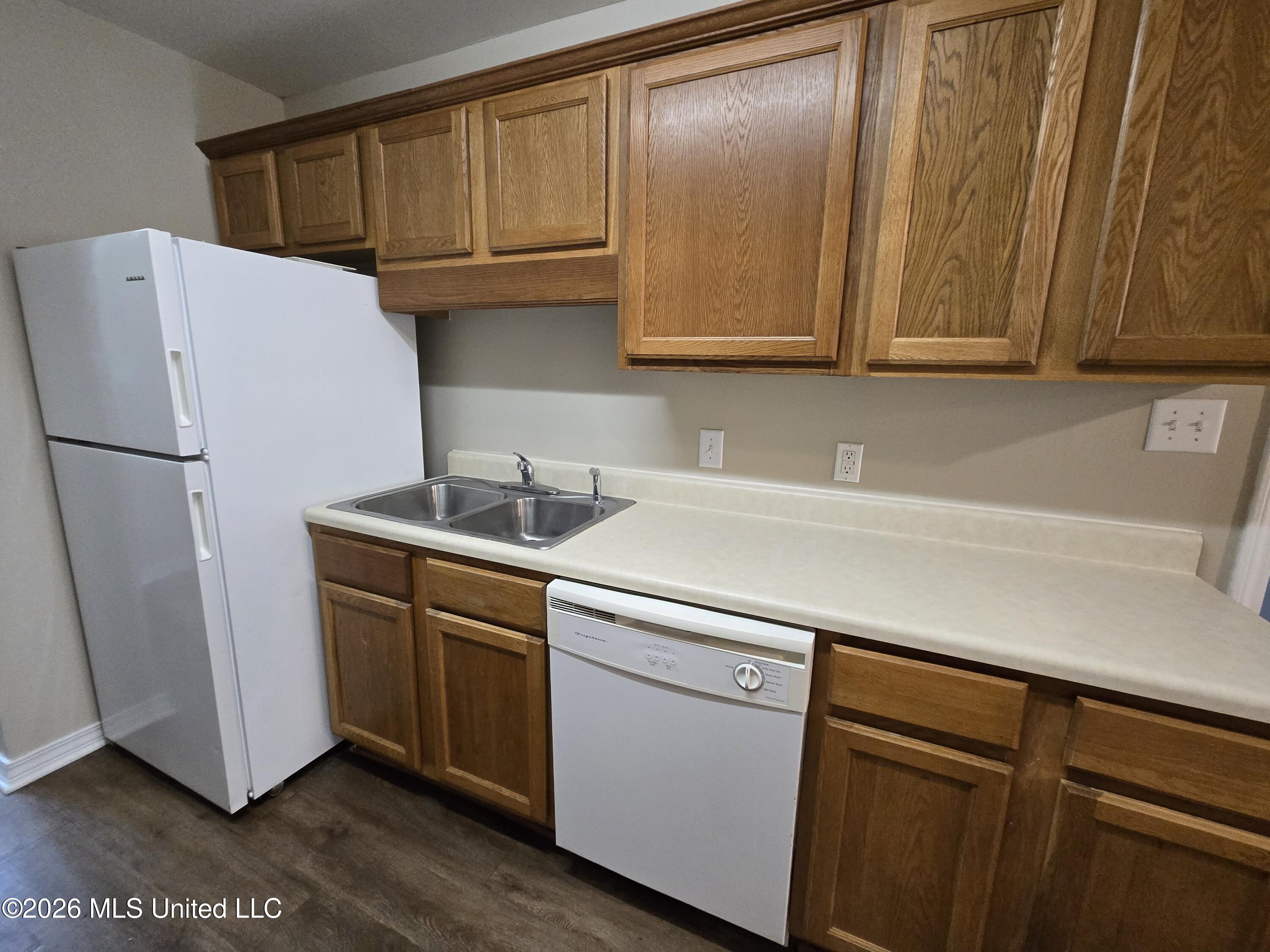 5492 Quail Creek Circle Property Photo 11