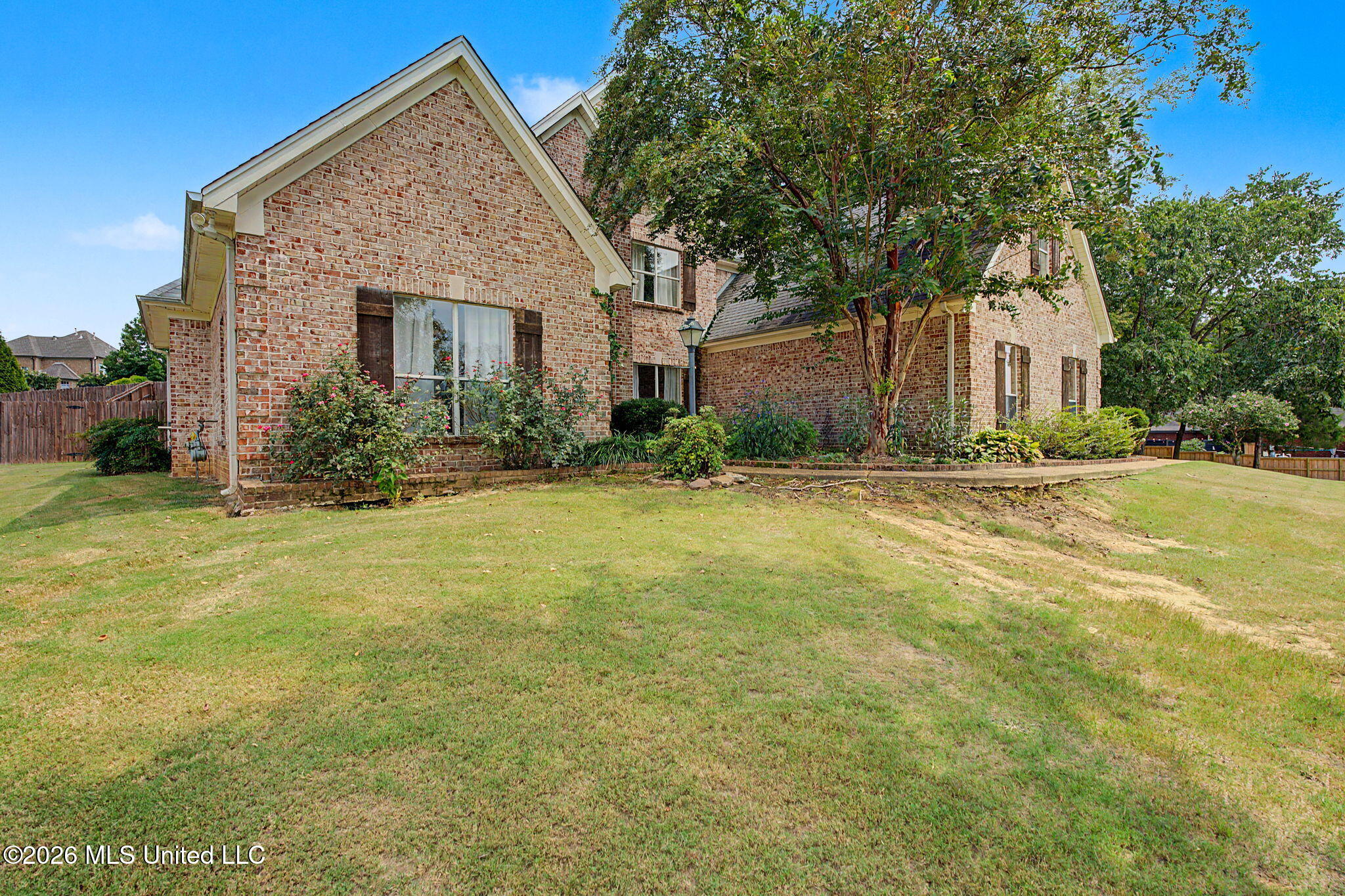 1424 Stone Gate Drive Property Photo 4