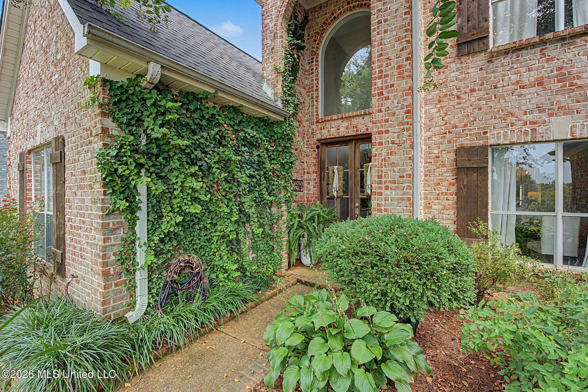 1424 Stone Gate Drive Property Photo 8