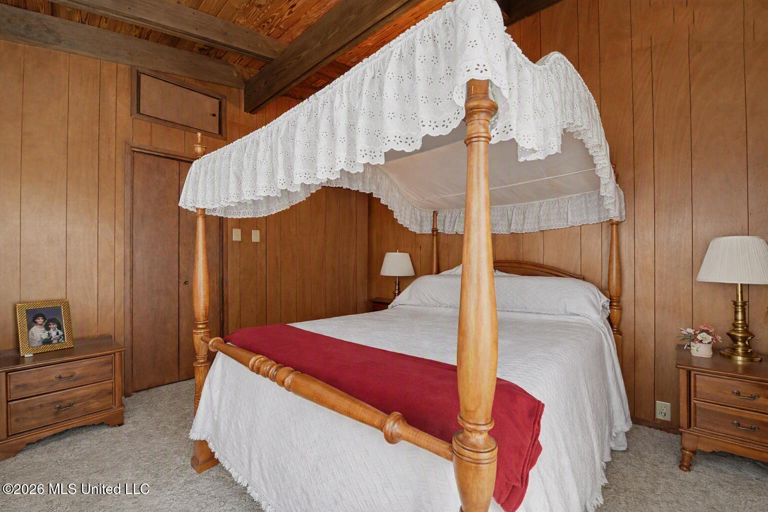2416 Rolling Meadows Road Property Photo 15
