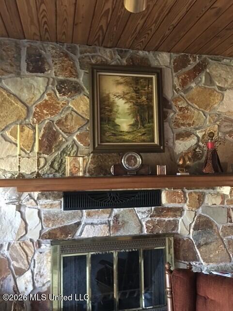 2416 Rolling Meadows Road Property Photo 19