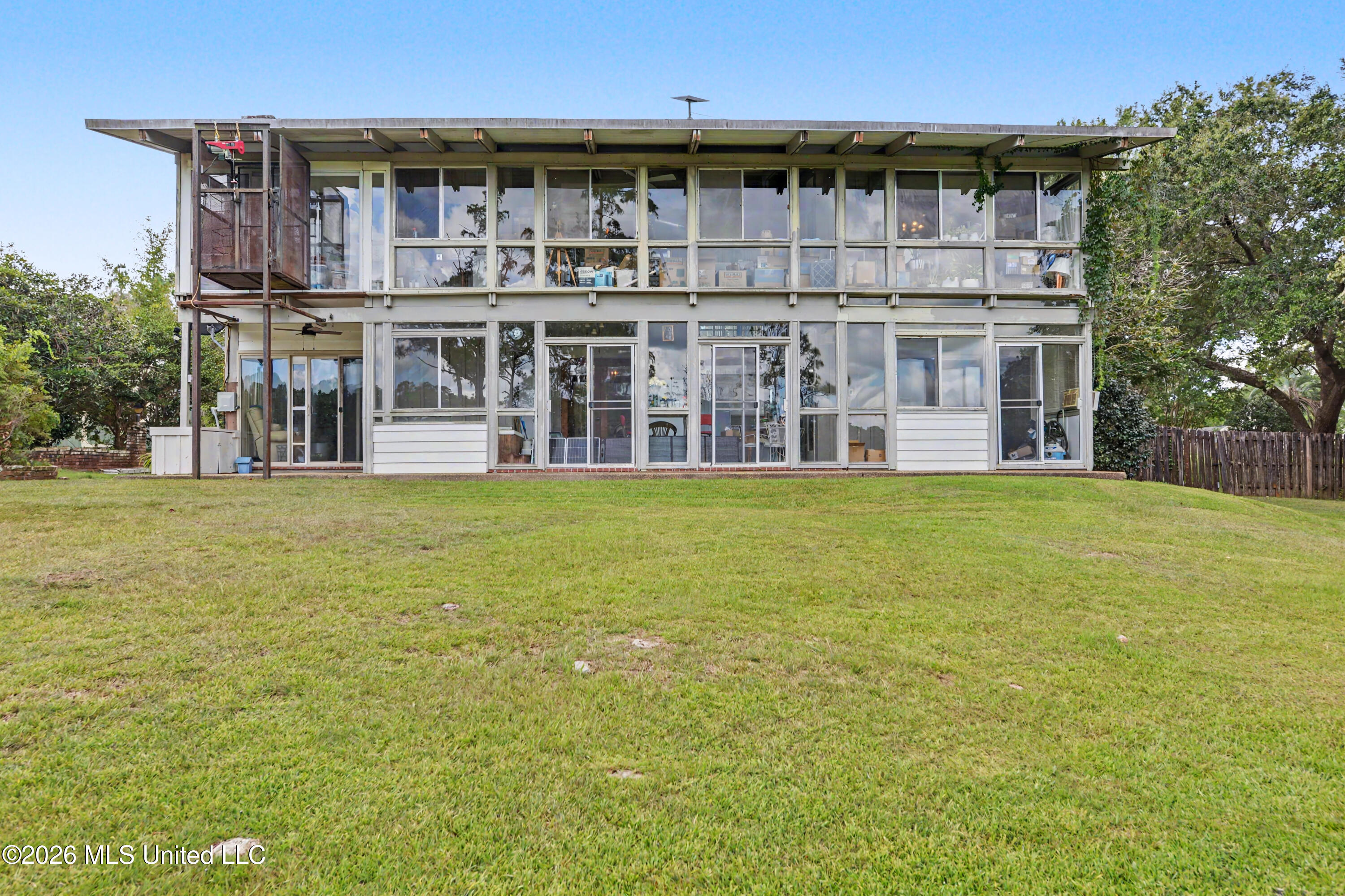2416 Rolling Meadows Road Property Photo 23