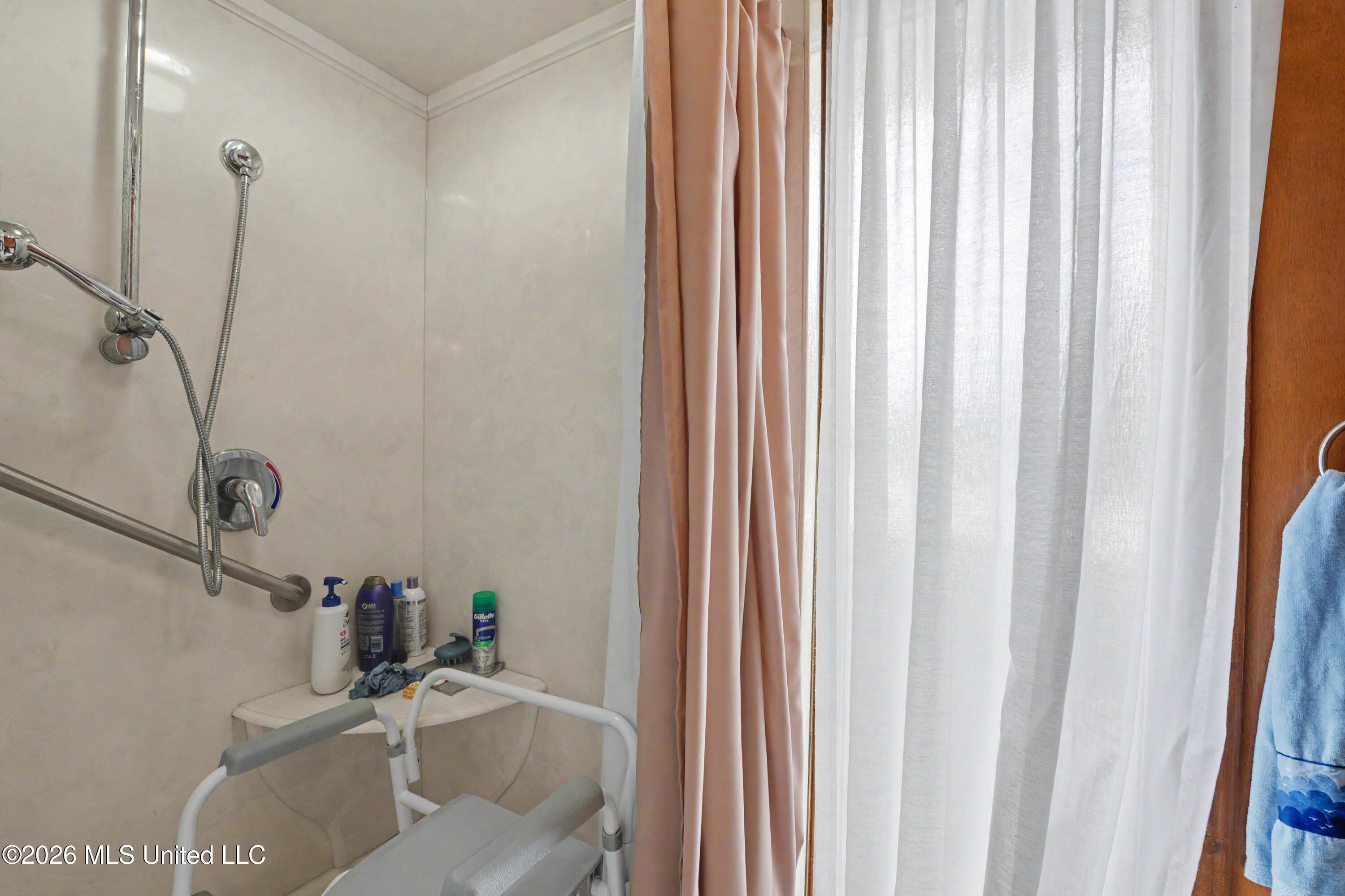 2416 Rolling Meadows Road Property Photo 50