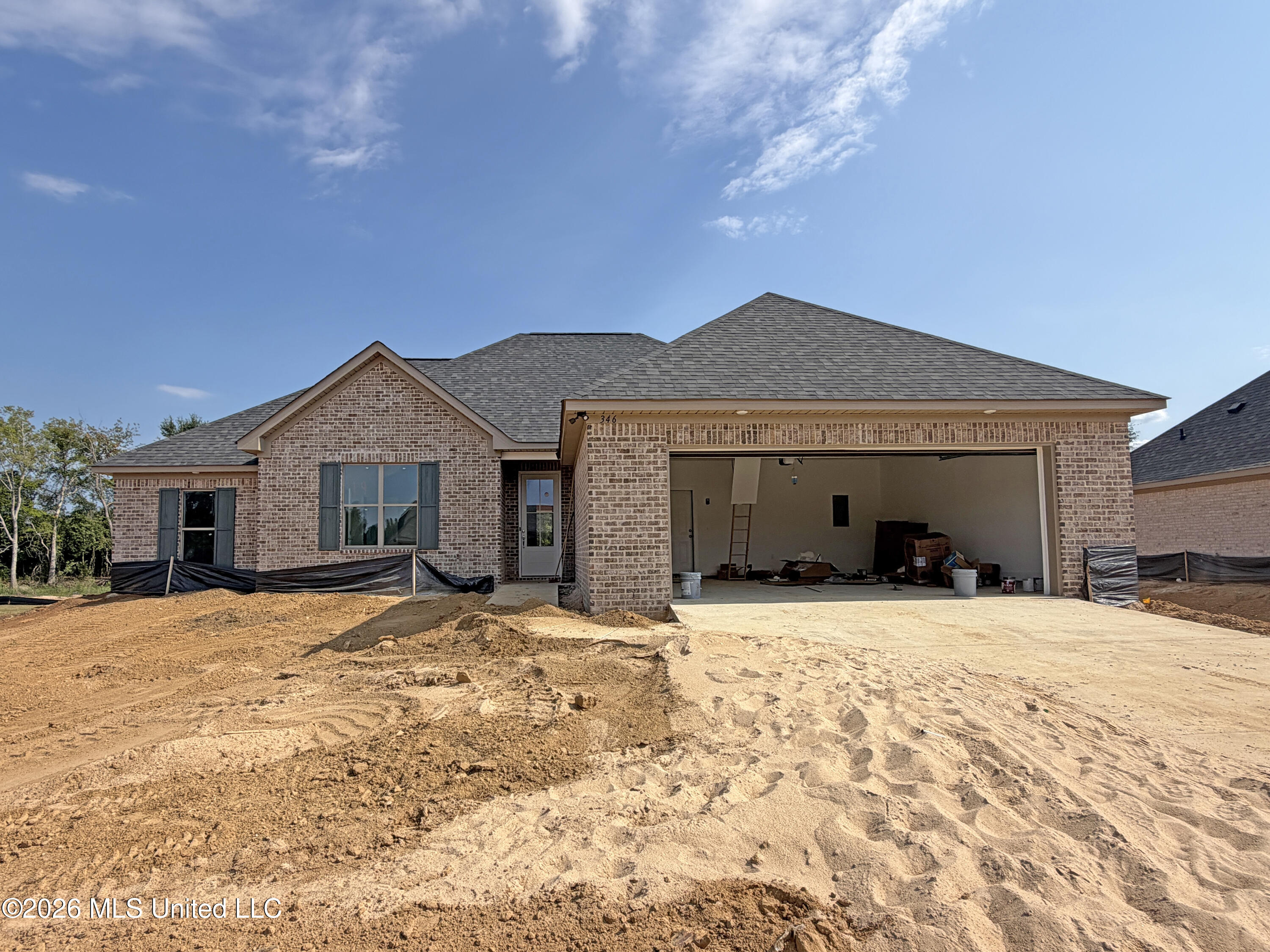 346 Brookfield Circle Property Photo 2