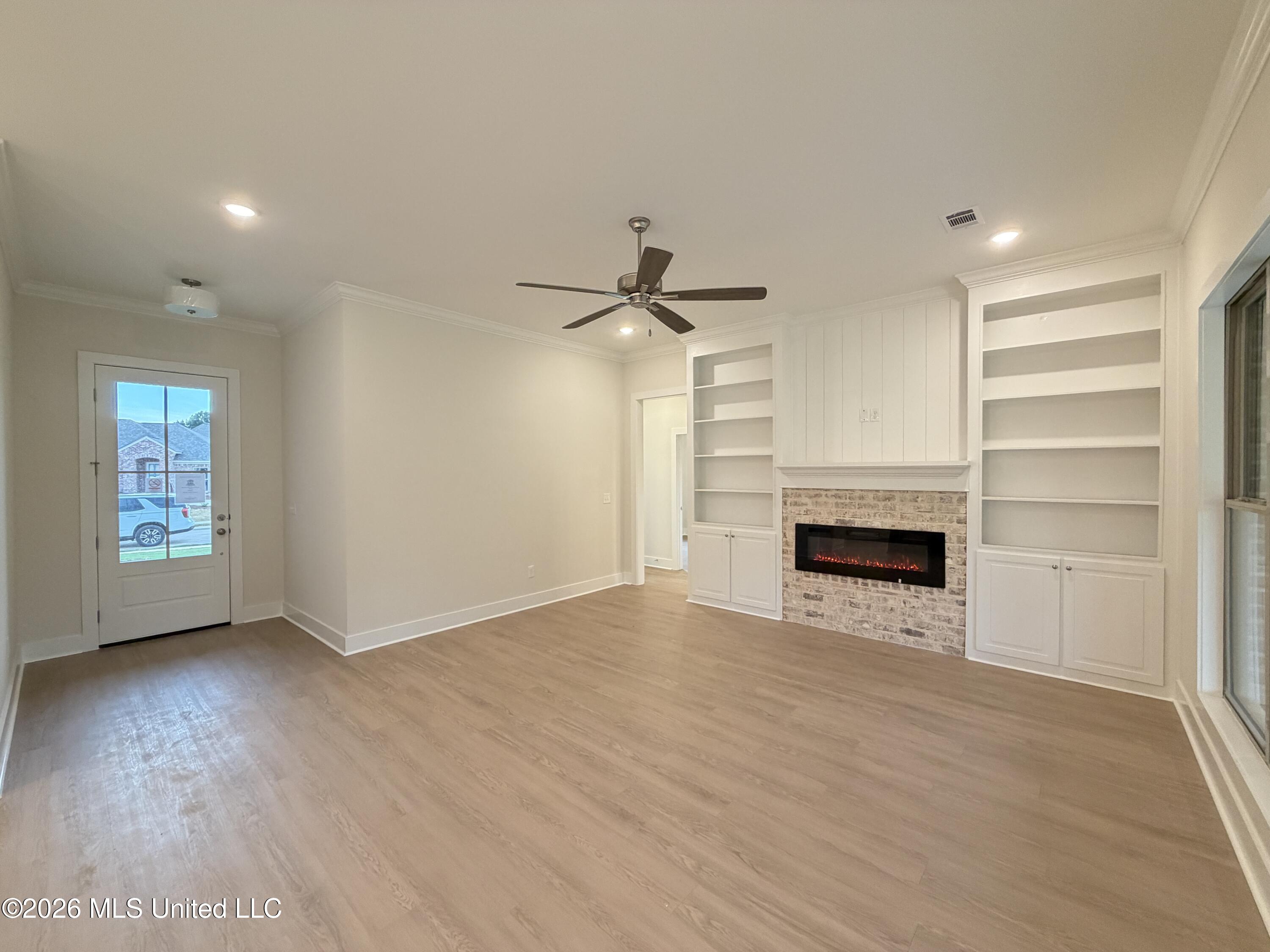 346 Brookfield Circle Property Photo 6