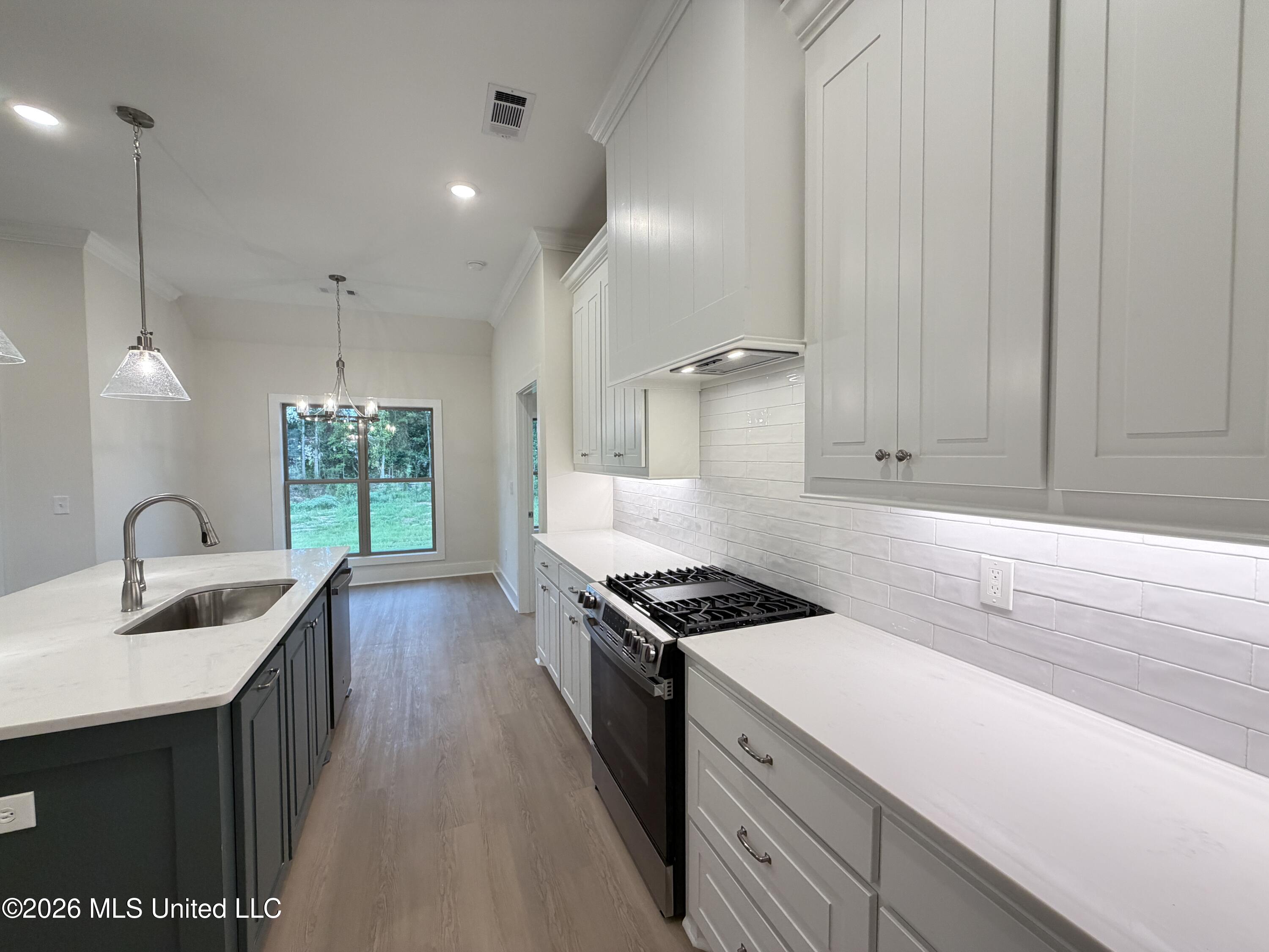 346 Brookfield Circle Property Photo 11