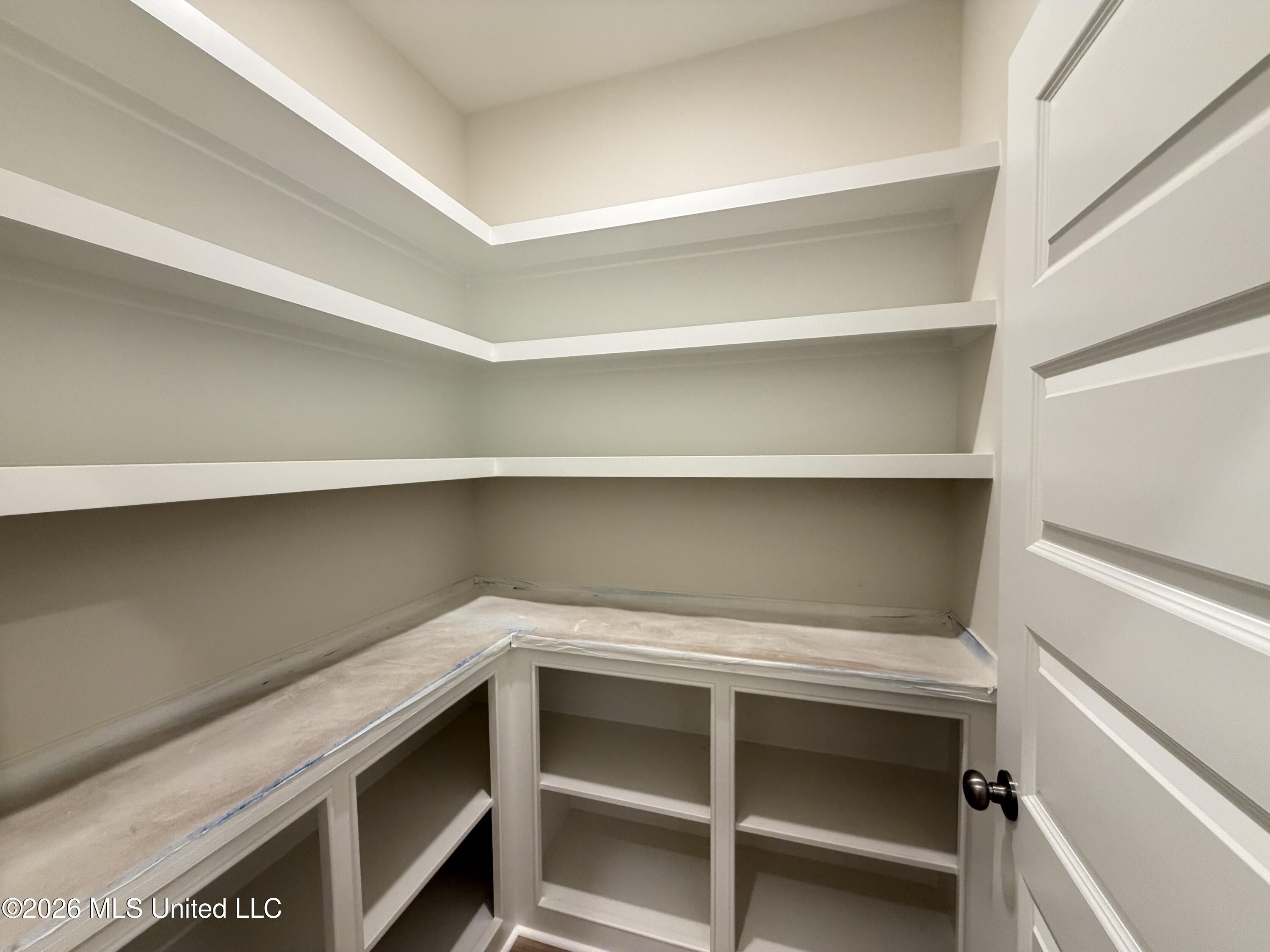 346 Brookfield Circle Property Photo 12