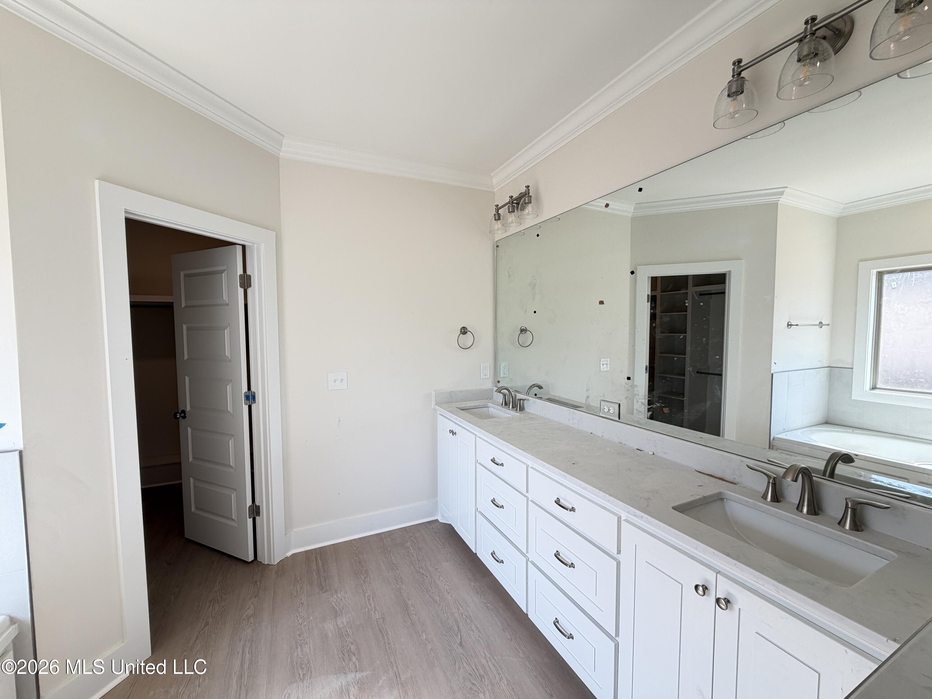 346 Brookfield Circle Property Photo 16
