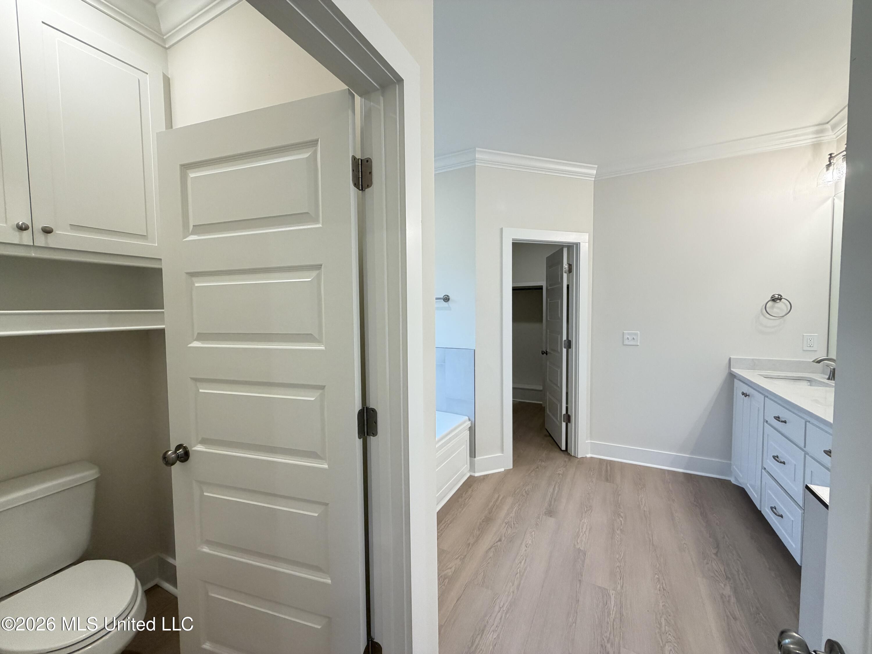 346 Brookfield Circle Property Photo 16