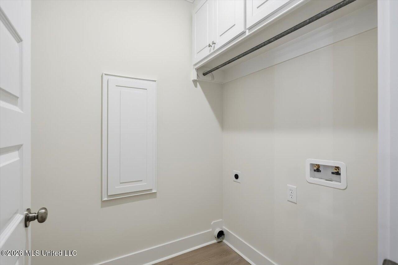 346 Brookfield Circle Property Photo 16