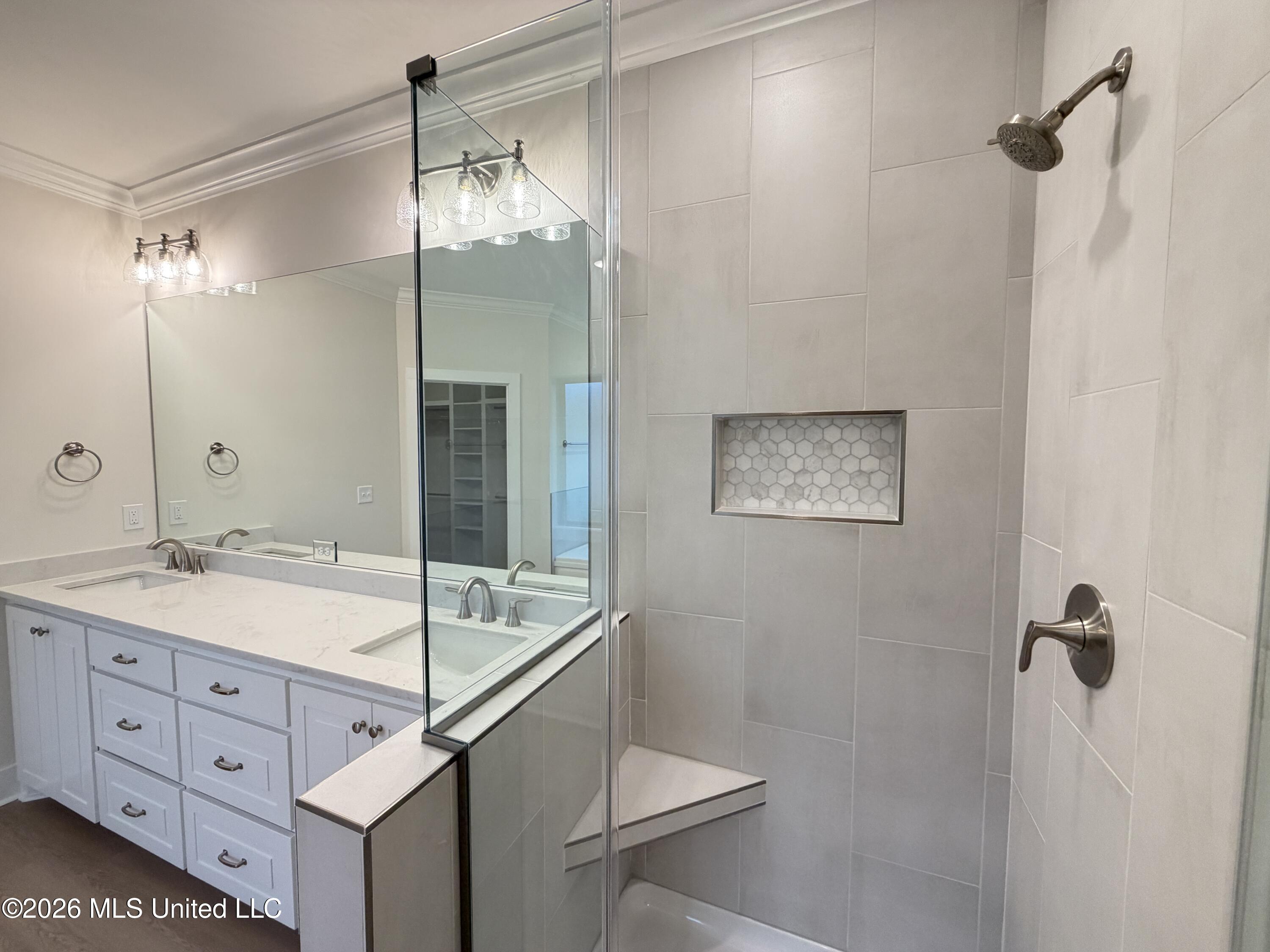 346 Brookfield Circle Property Photo 19