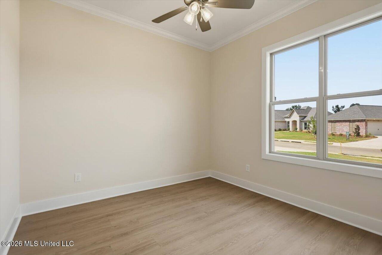346 Brookfield Circle Property Photo 24