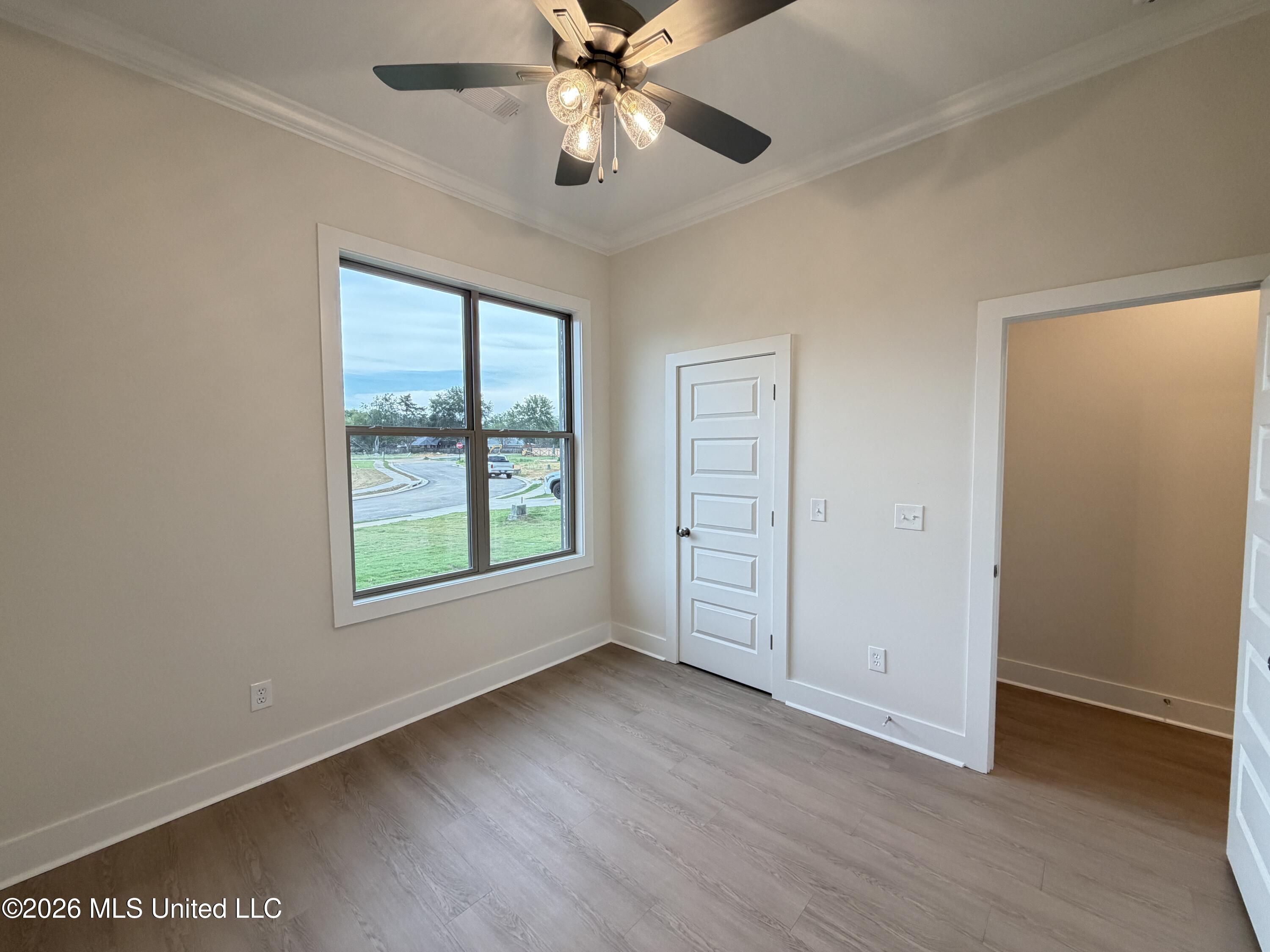 346 Brookfield Circle Property Photo 25