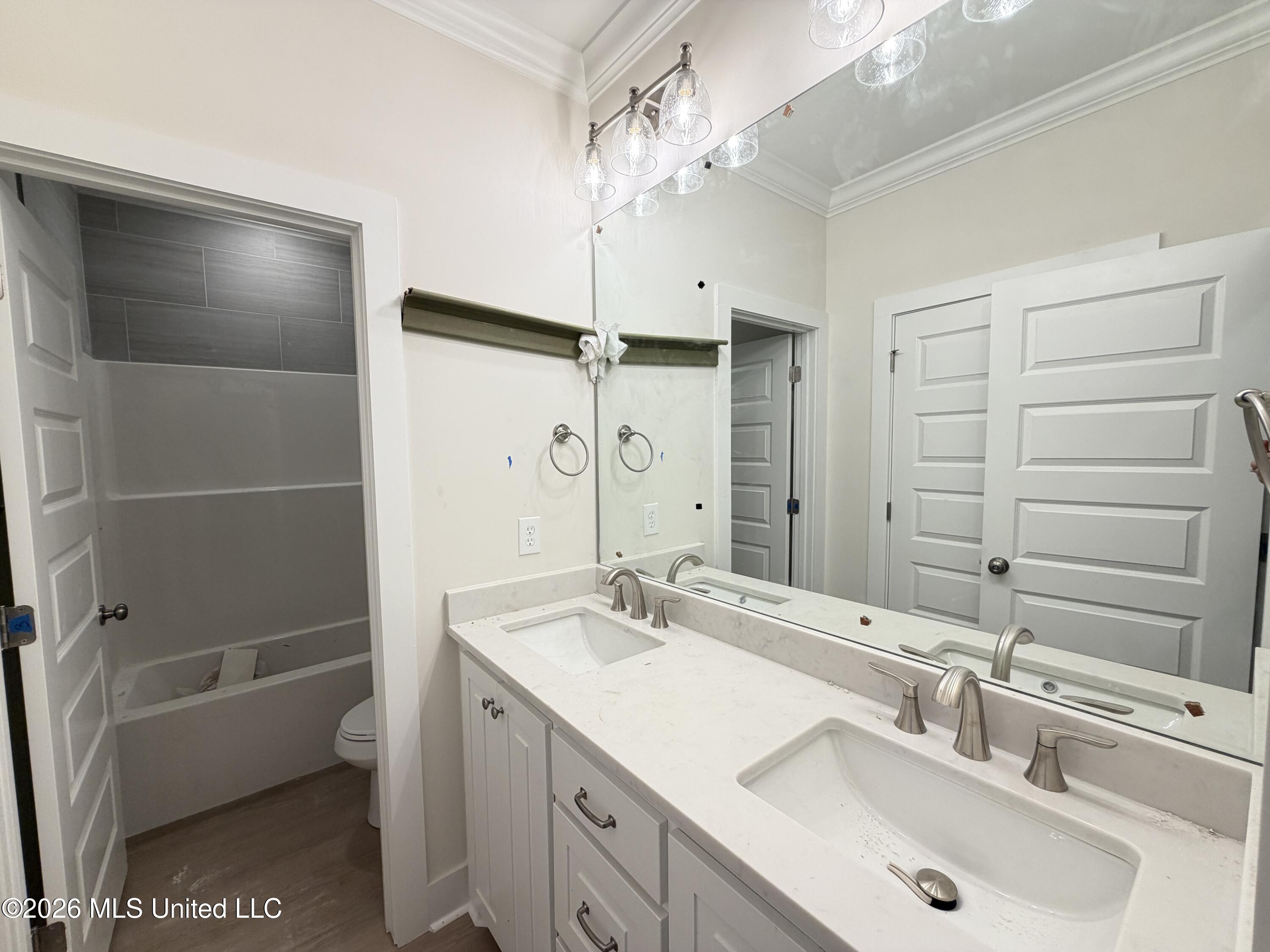 346 Brookfield Circle Property Photo 28